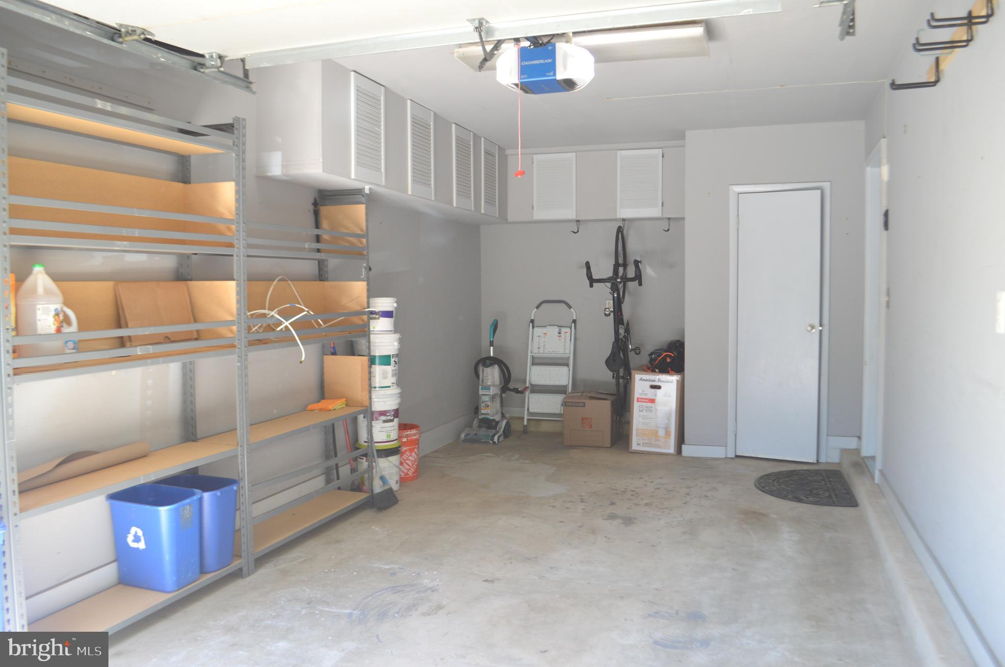 MONTGOMERY VILLAGE - Residential Lease