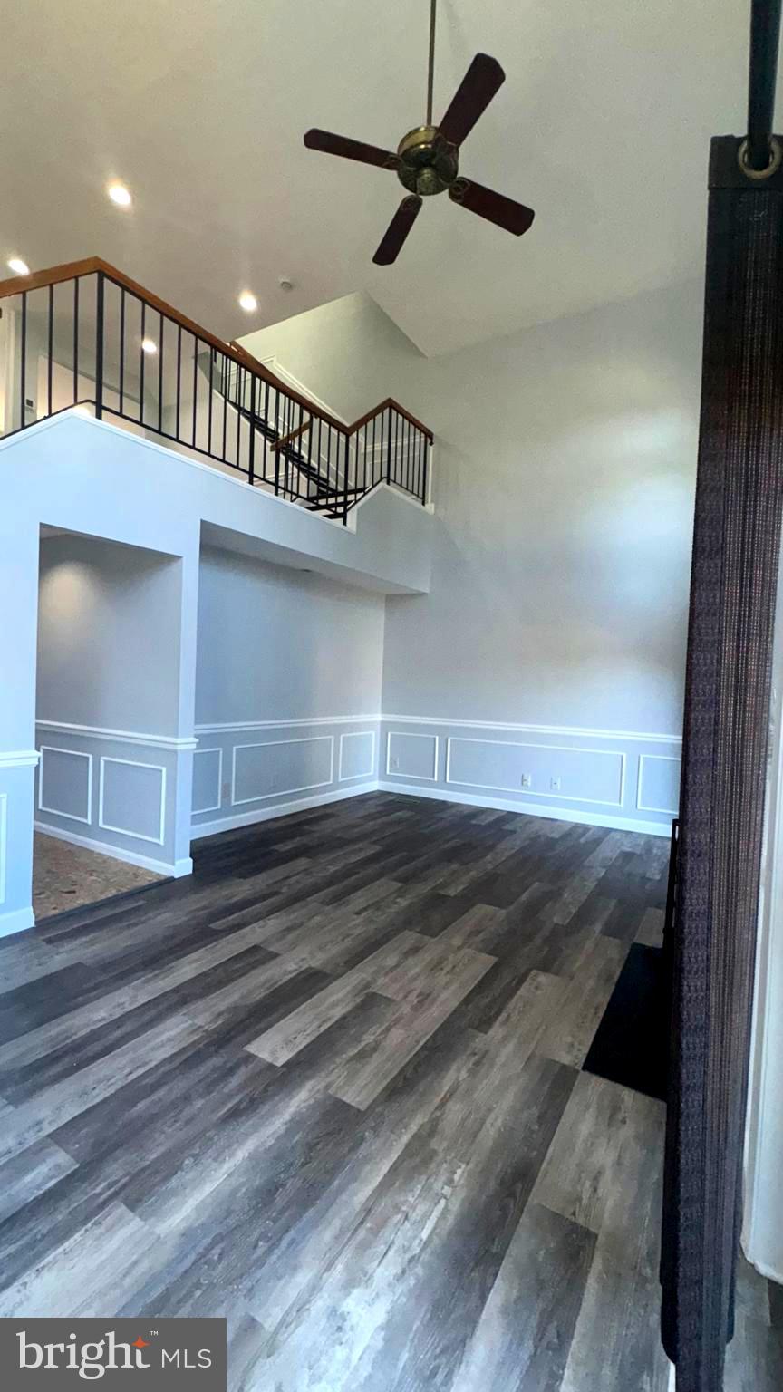 MONTGOMERY VILLAGE - Residential Lease