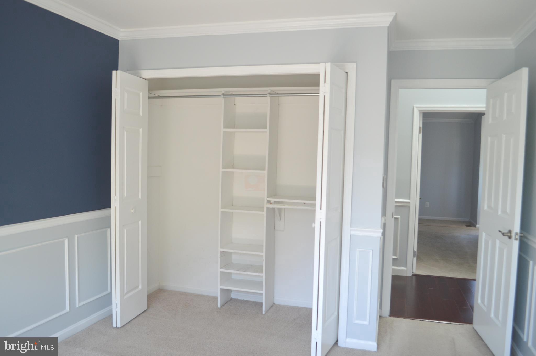 MONTGOMERY VILLAGE - Residential Lease