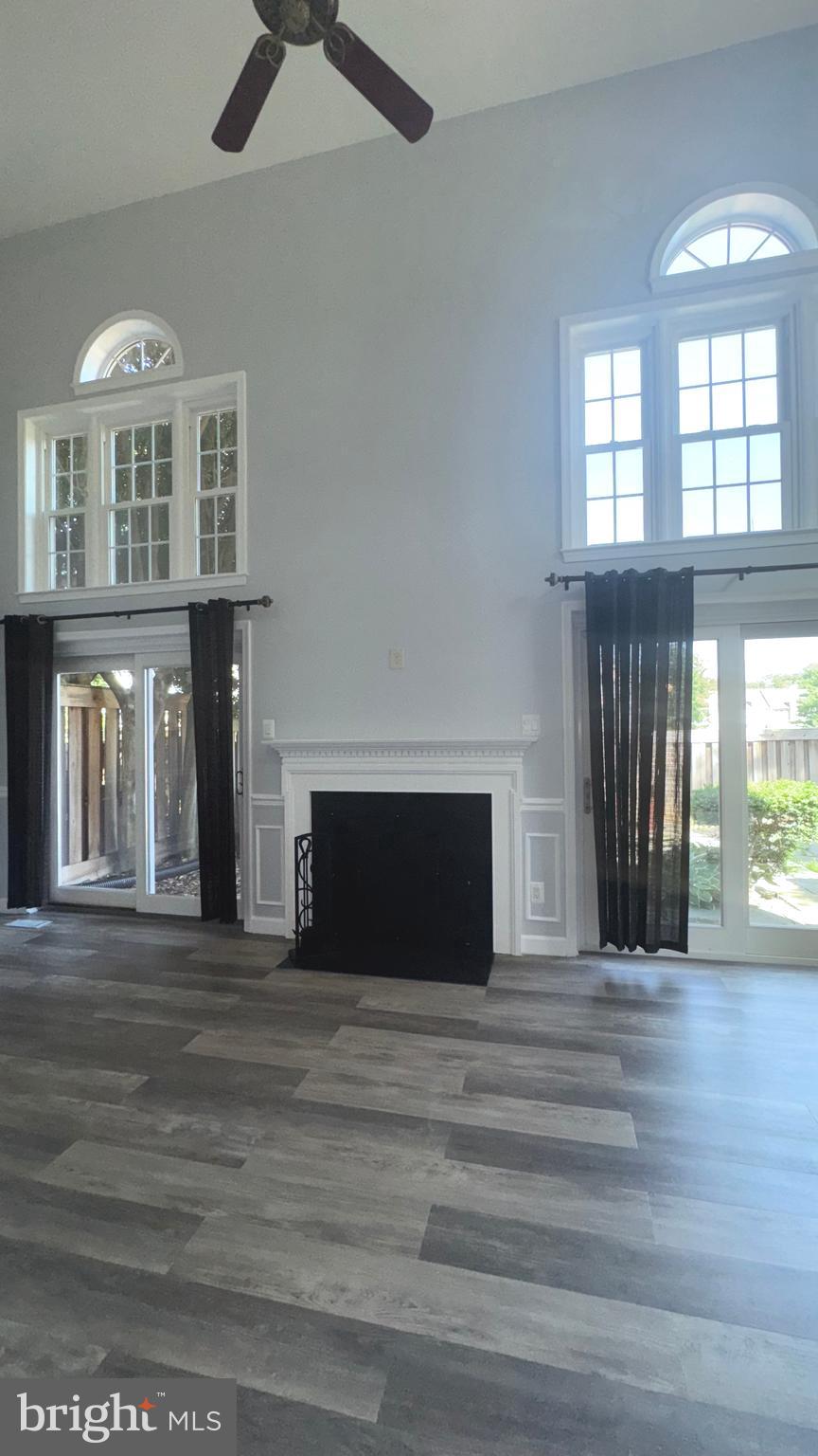 MONTGOMERY VILLAGE - Residential Lease