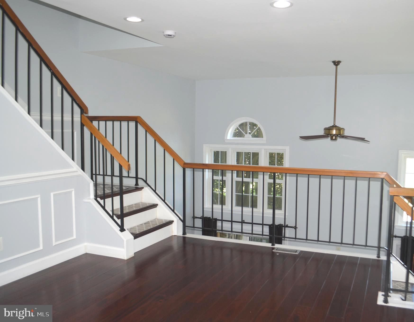 MONTGOMERY VILLAGE - Residential Lease