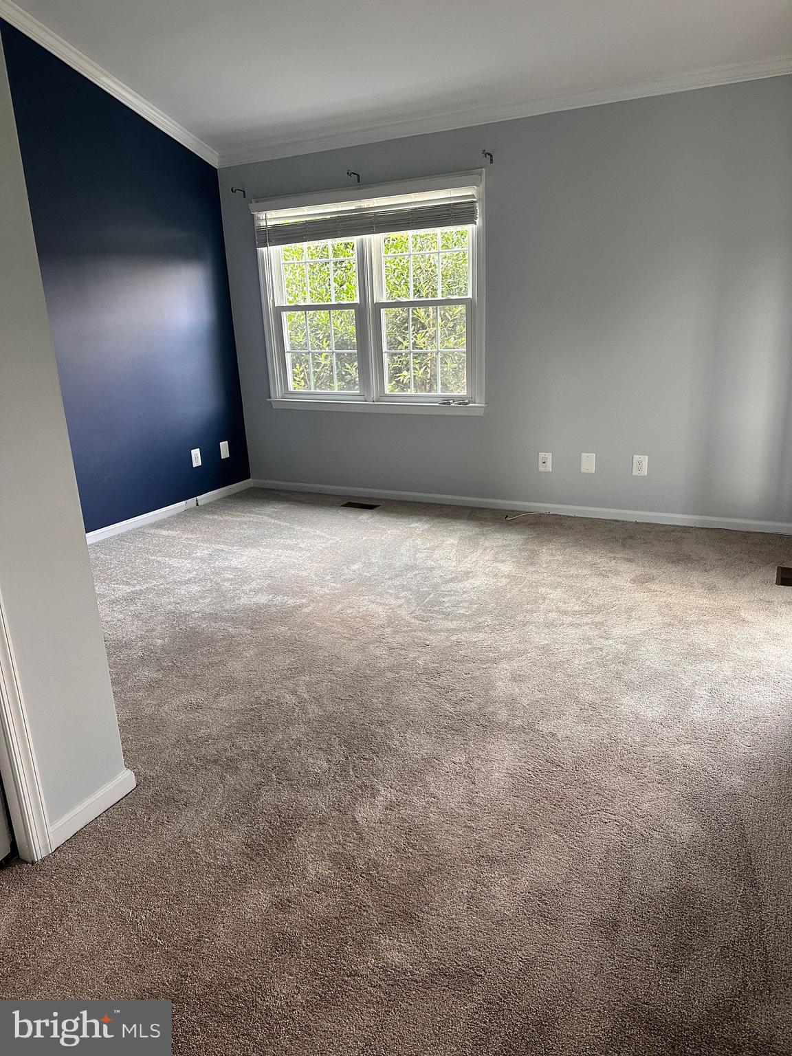 MONTGOMERY VILLAGE - Residential Lease