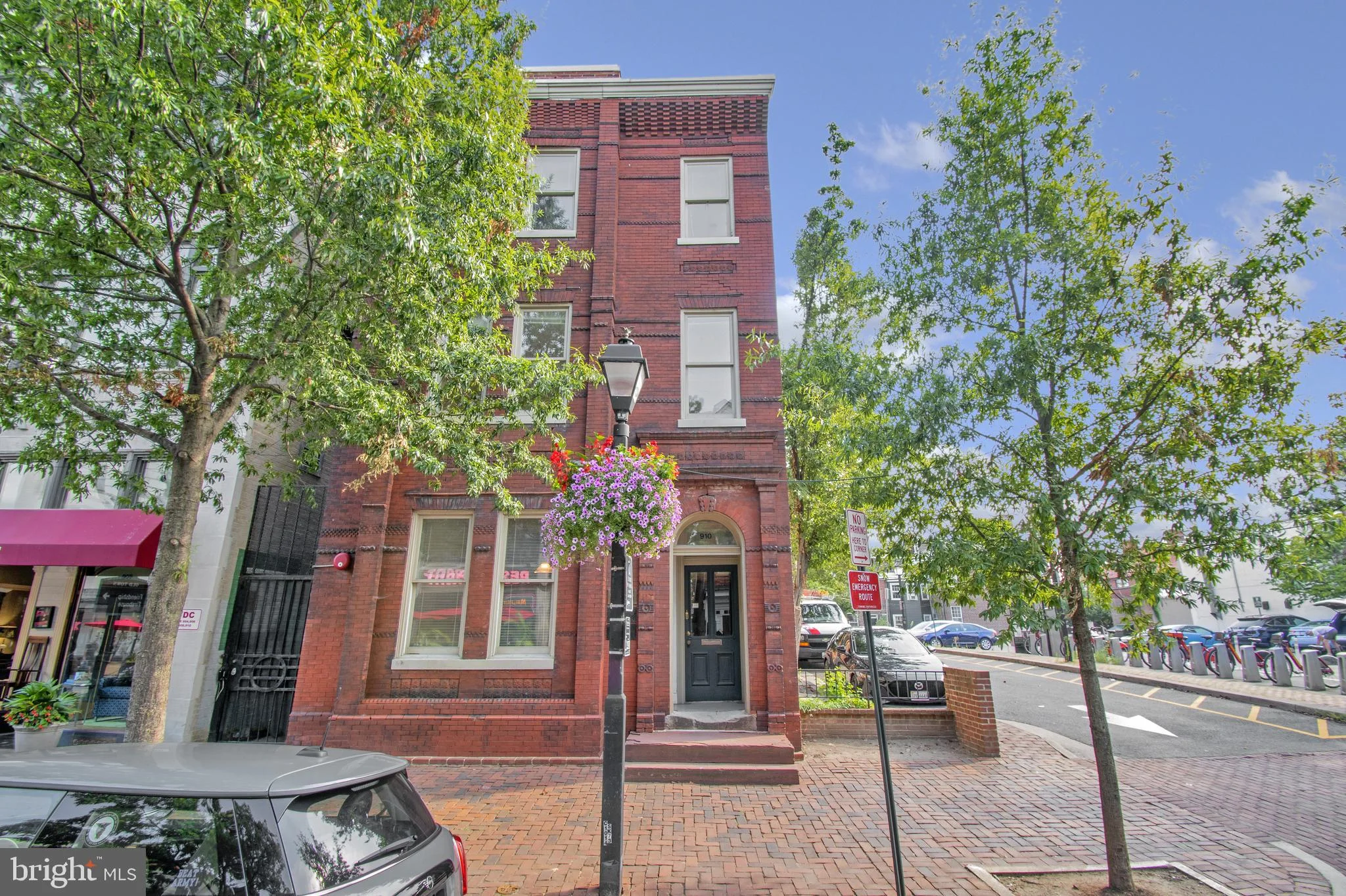 910 King Street, Alexandria, VA 22314