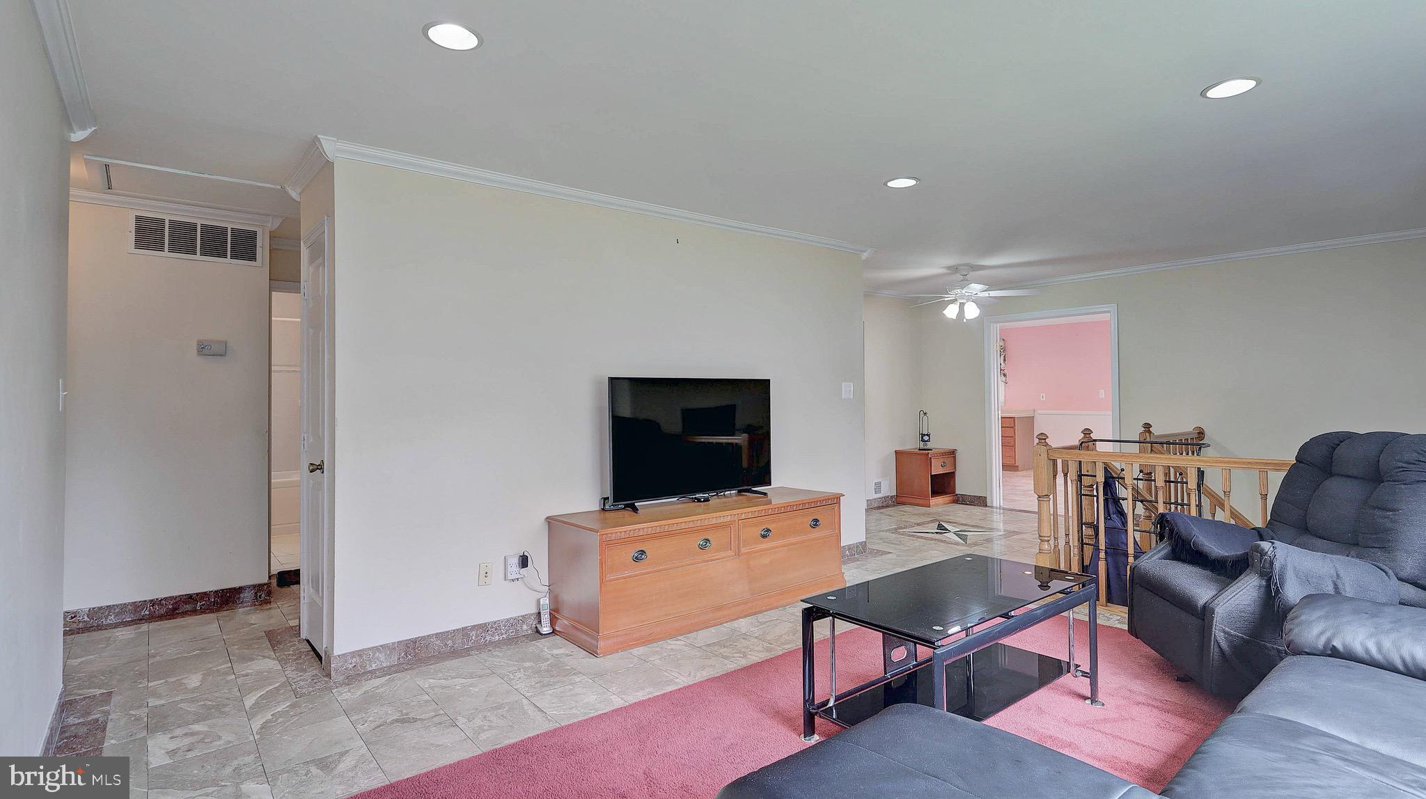 POHICK ESTATES - Residential