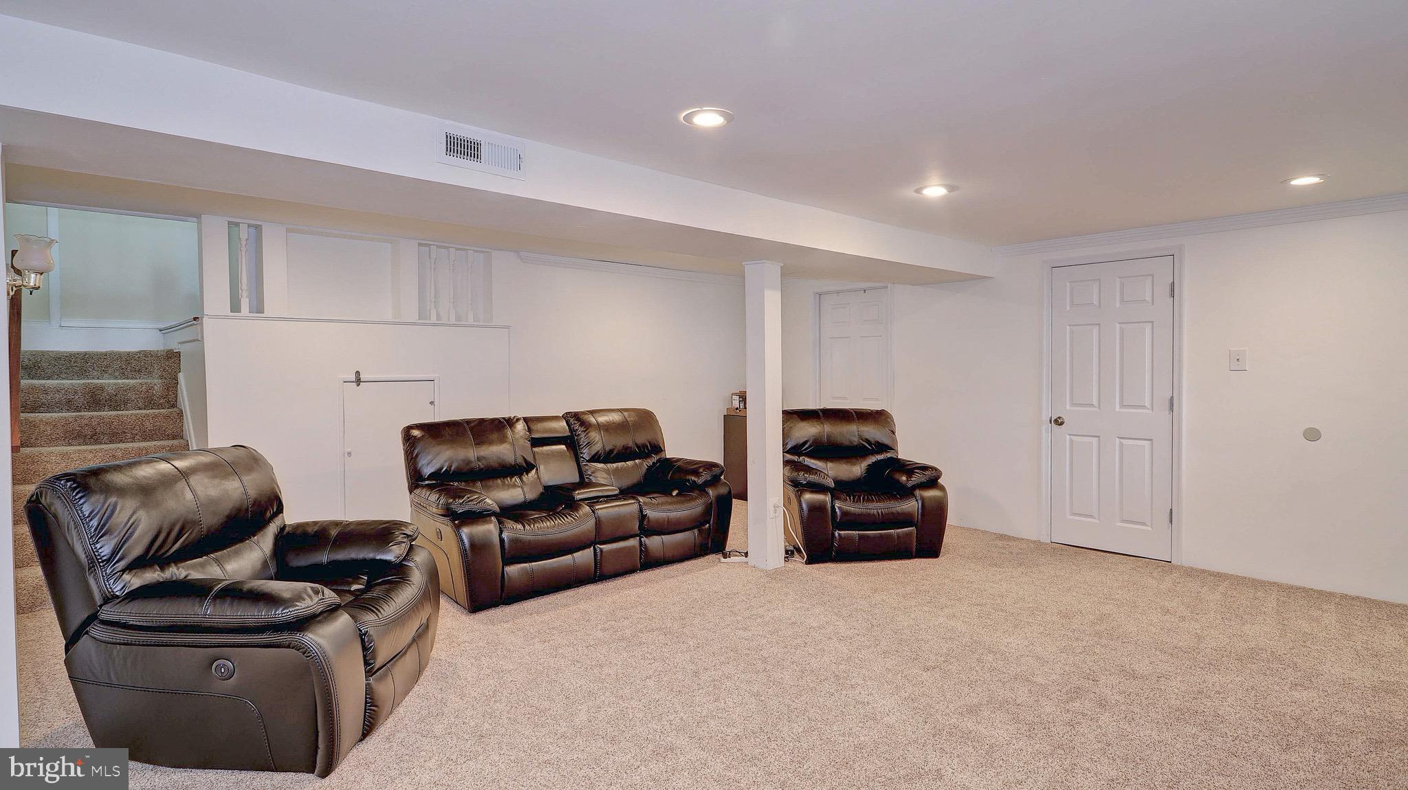 POHICK ESTATES - Residential