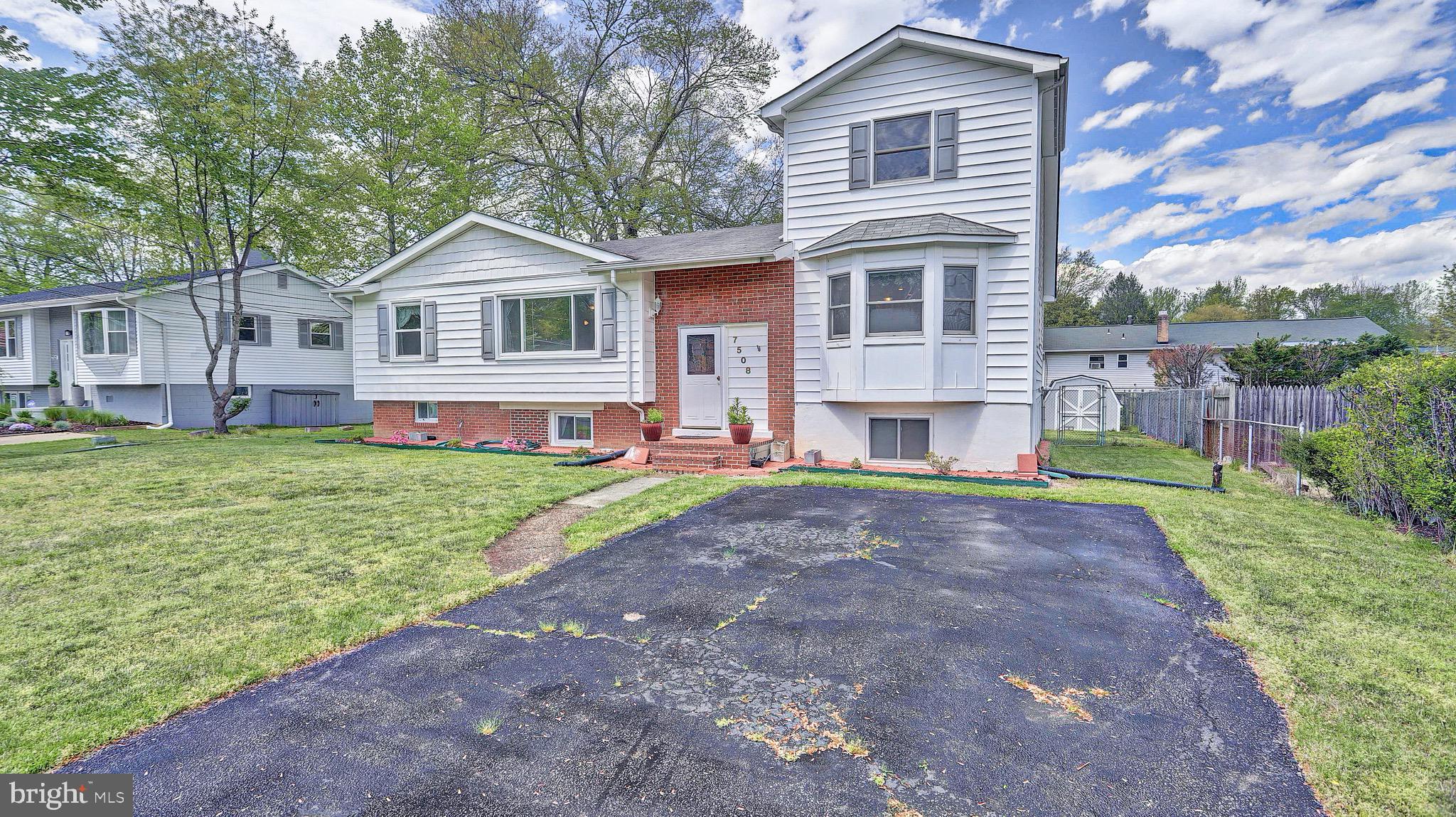 POHICK ESTATES - Residential