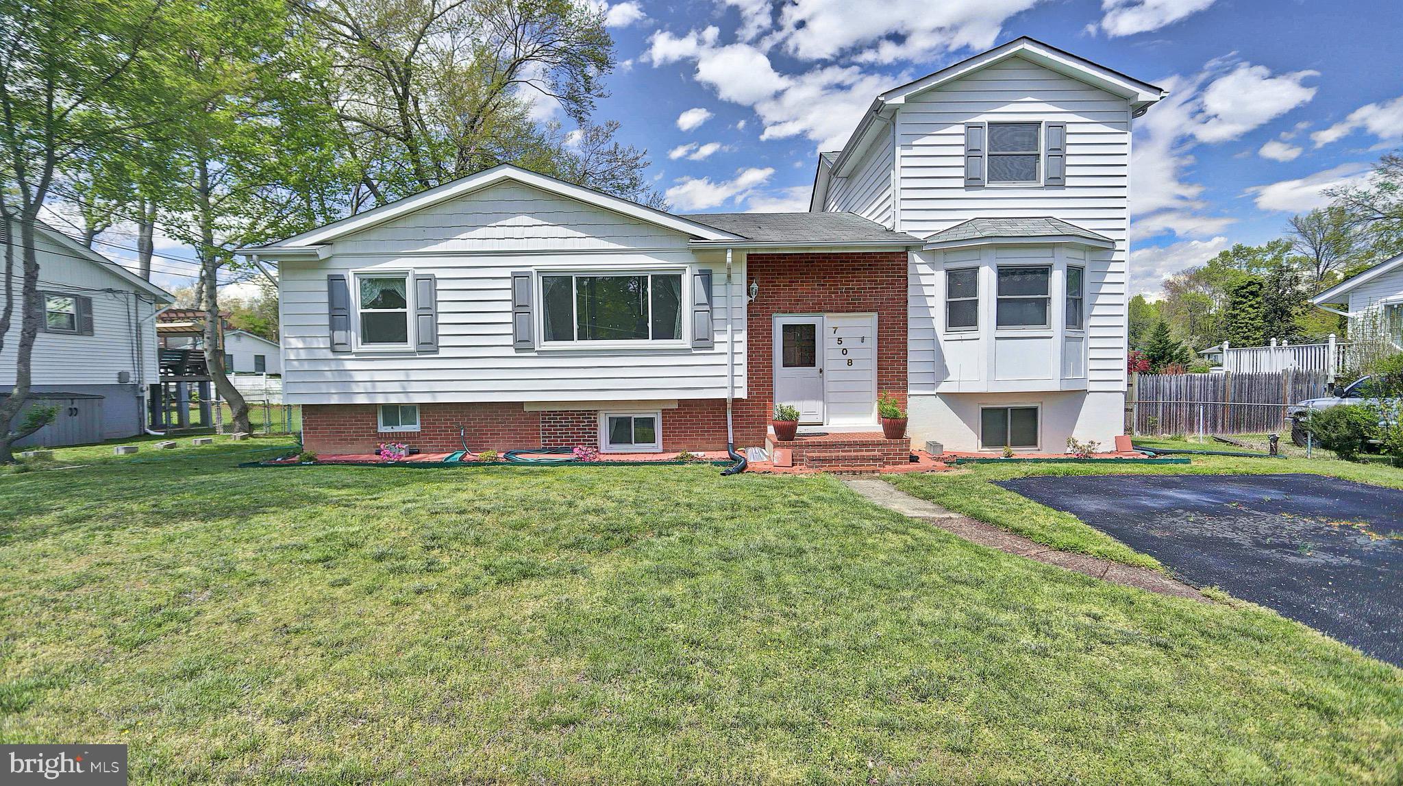 POHICK ESTATES - Residential