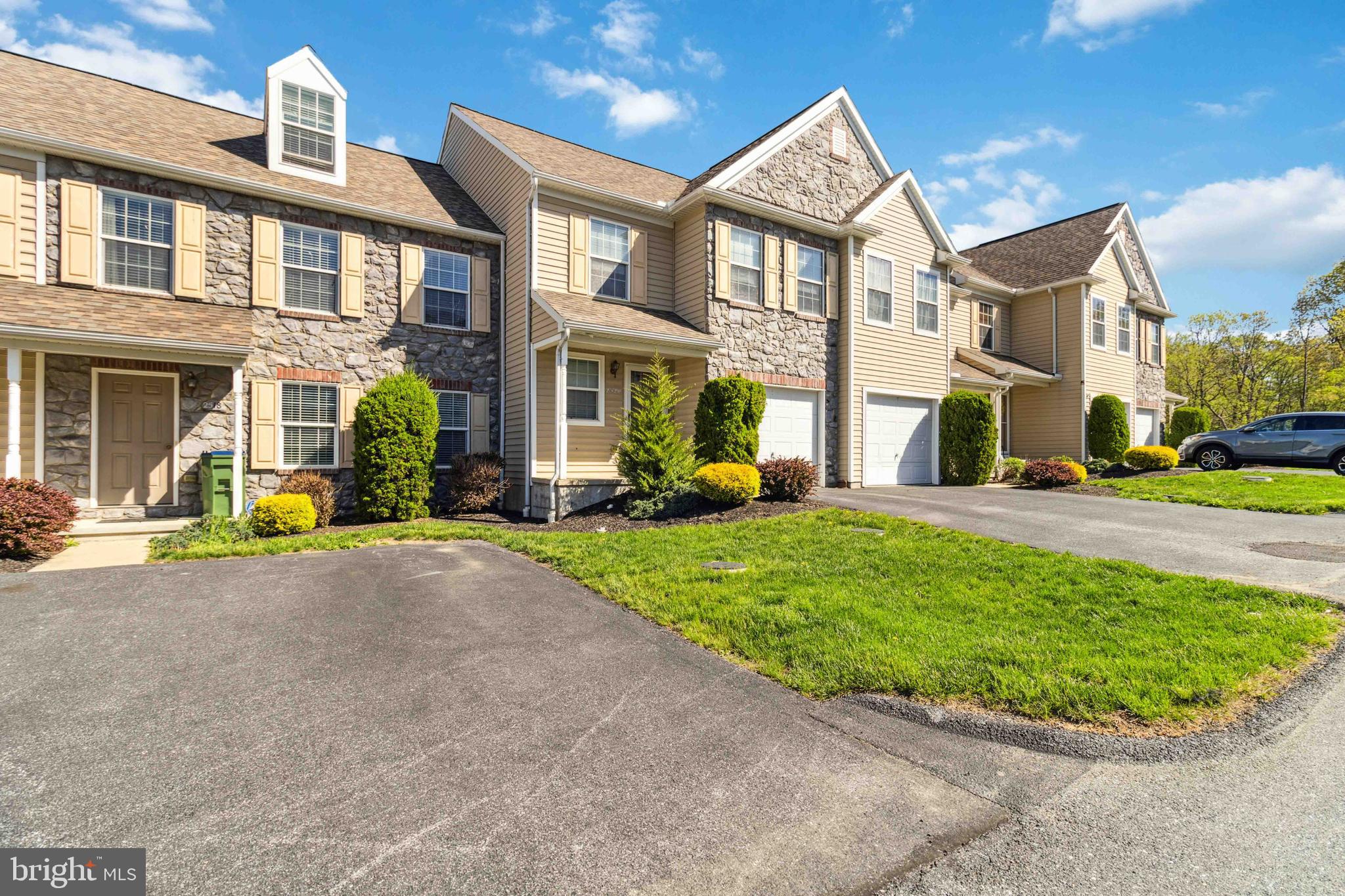 MAPLEWOOD - Residential Lease