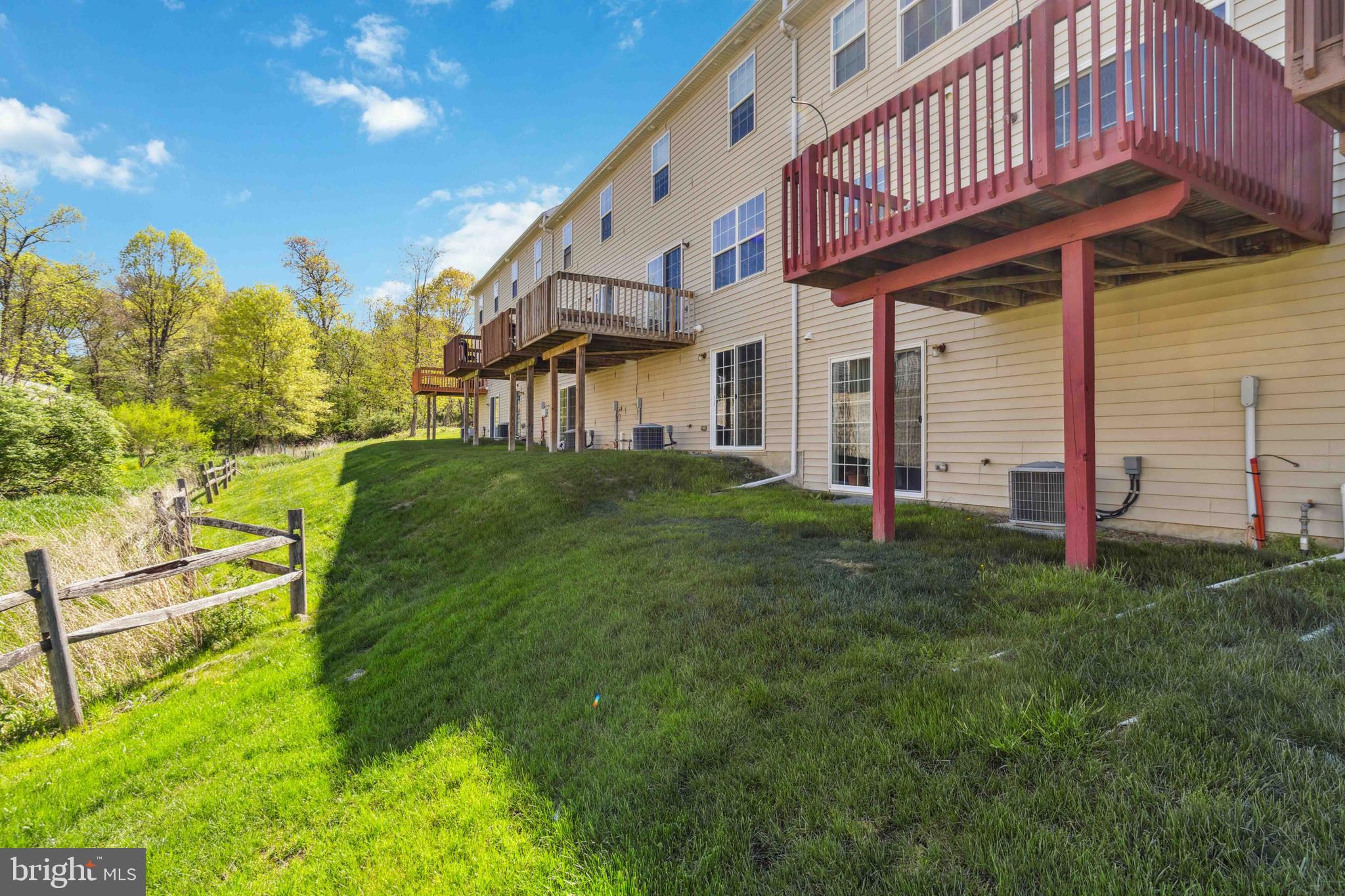 MAPLEWOOD - Residential Lease