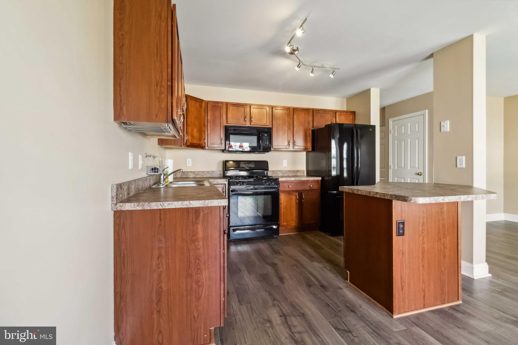 MAPLEWOOD - Residential Lease