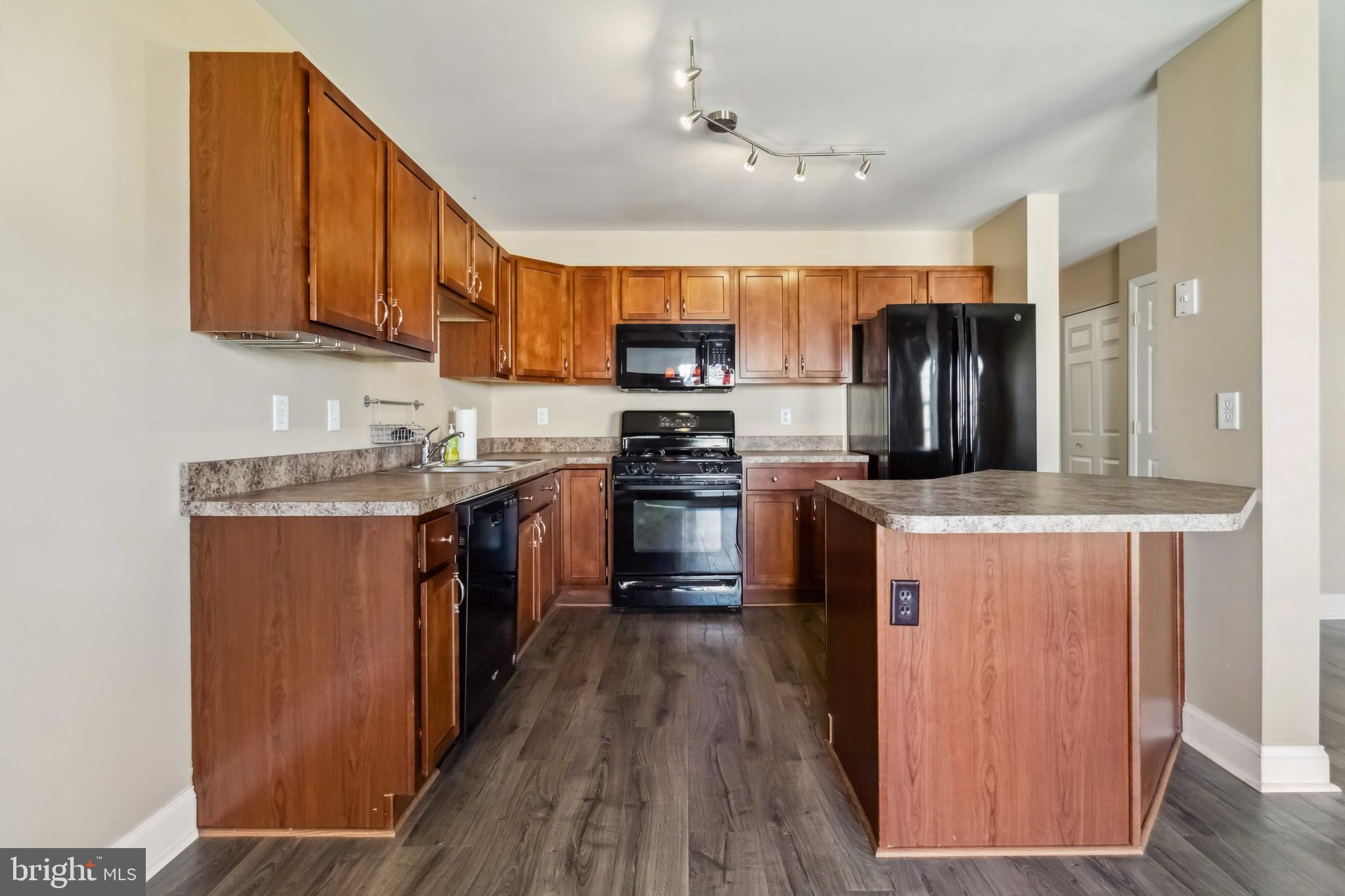 MAPLEWOOD - Residential Lease