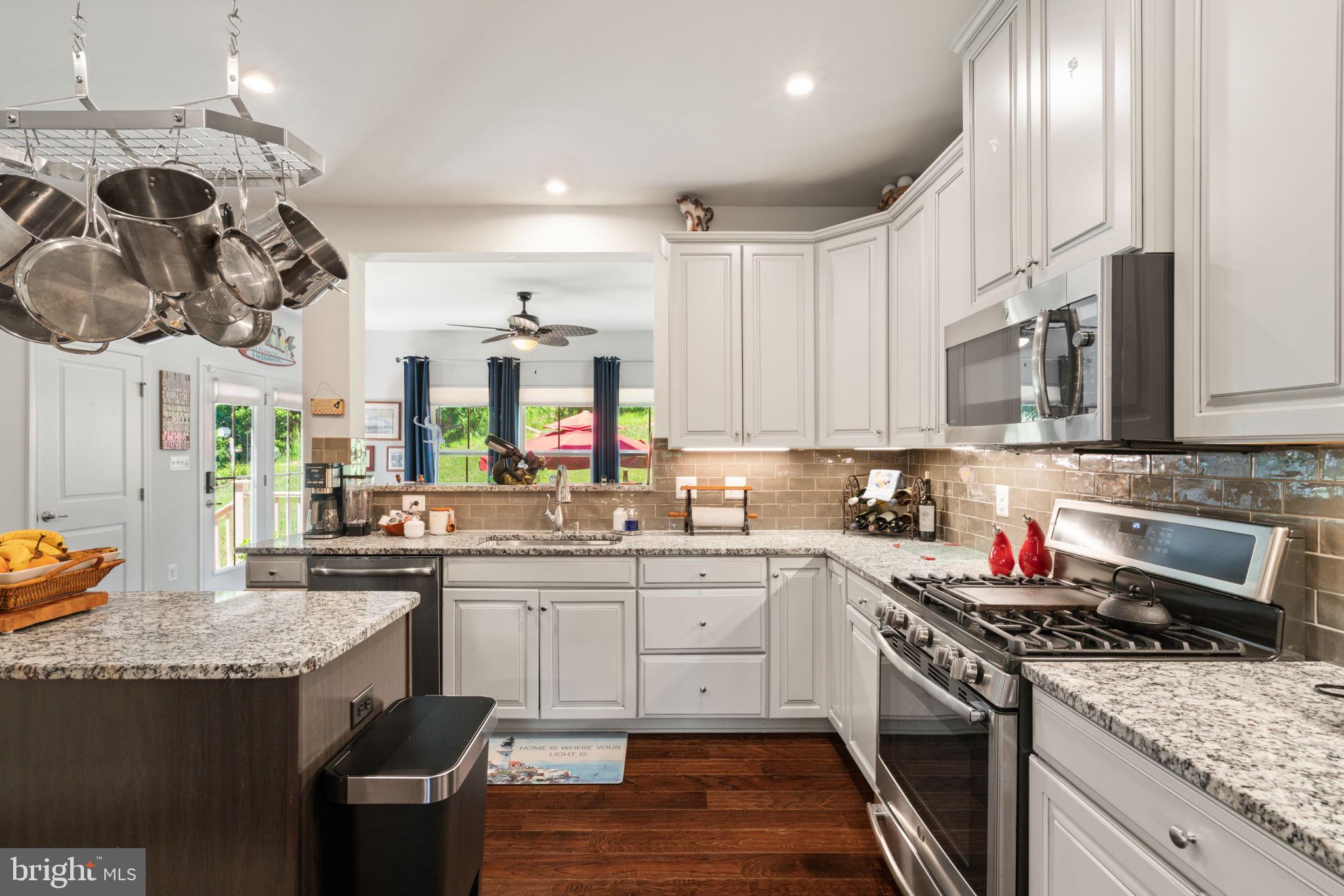 POTOMAC SHORES - Residential