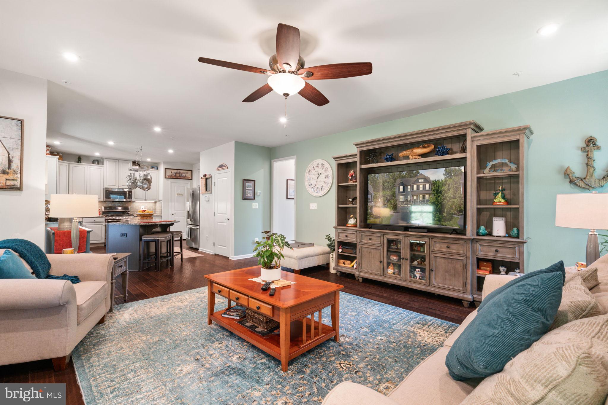 POTOMAC SHORES - Residential