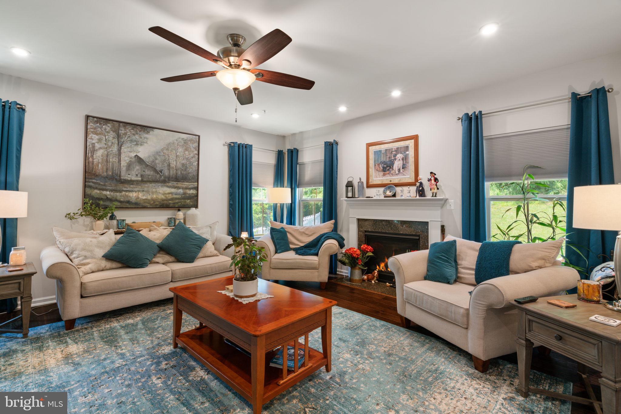 POTOMAC SHORES - Residential