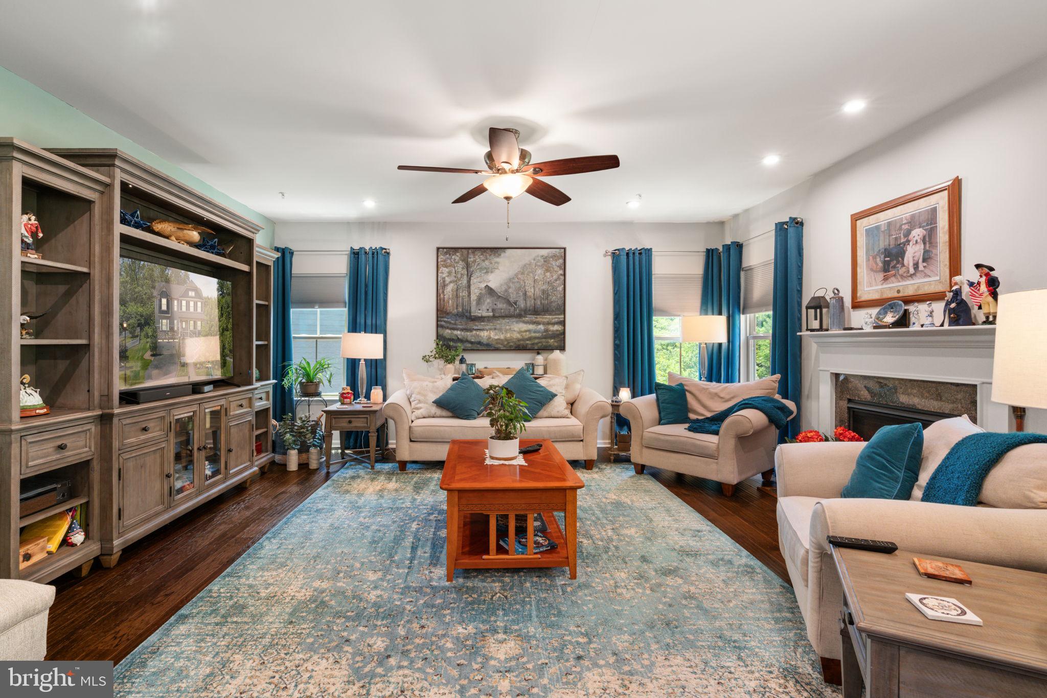 POTOMAC SHORES - Residential