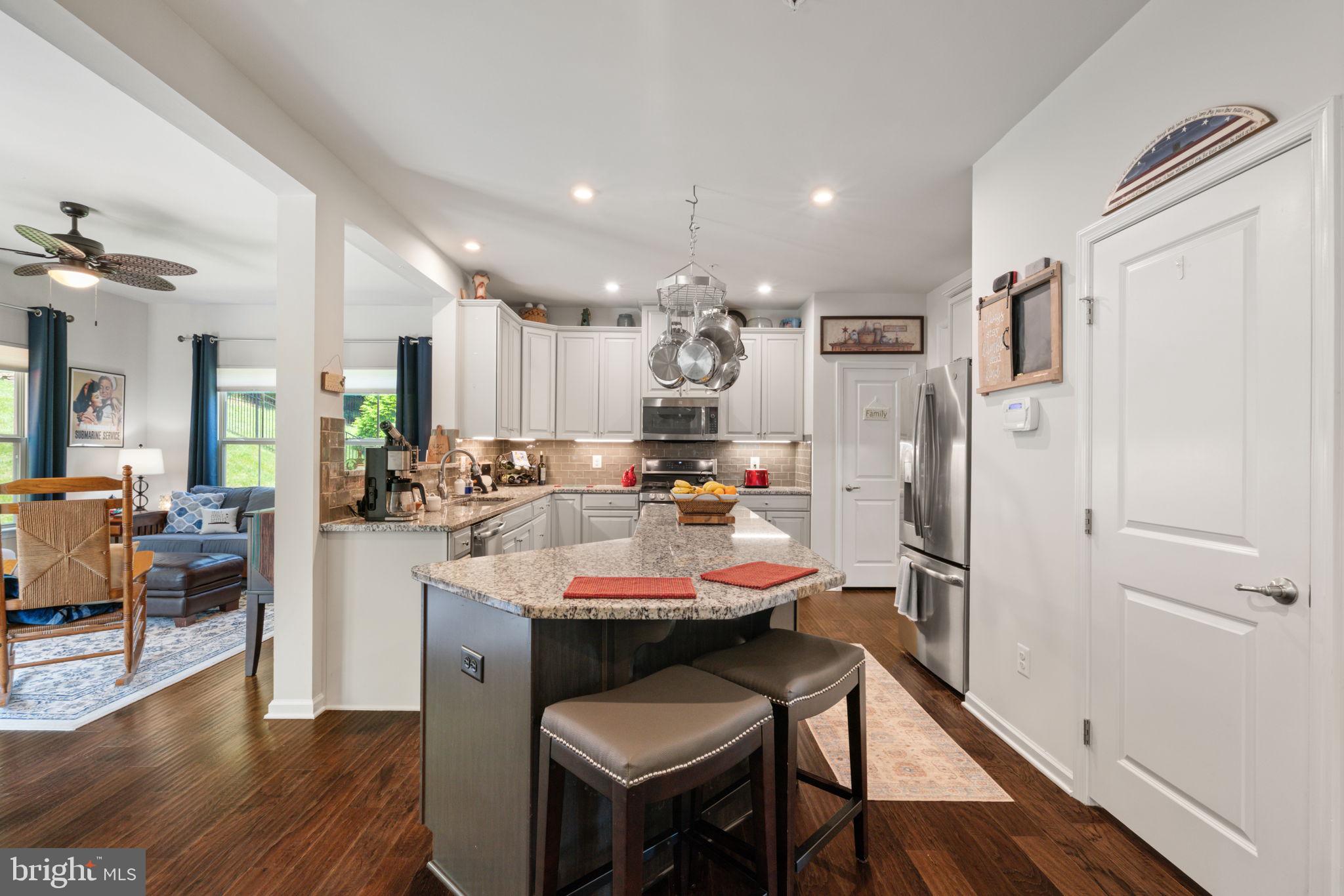 POTOMAC SHORES - Residential