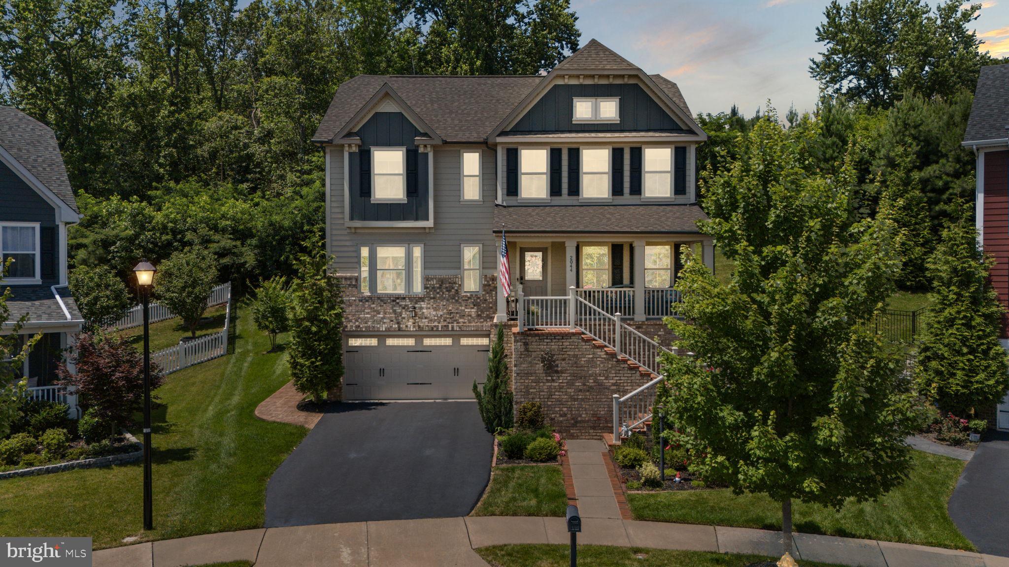 2044 SCARLET PINE ROAD