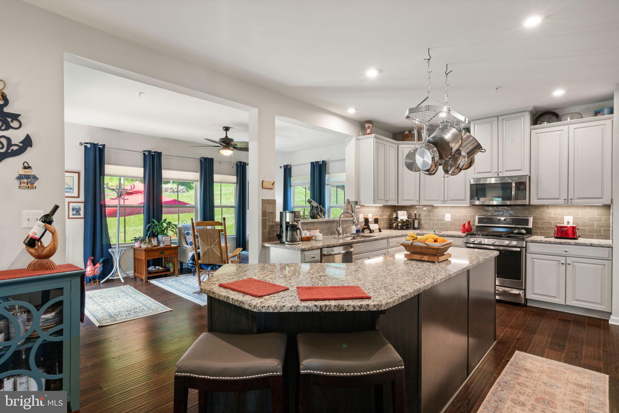 POTOMAC SHORES - Residential