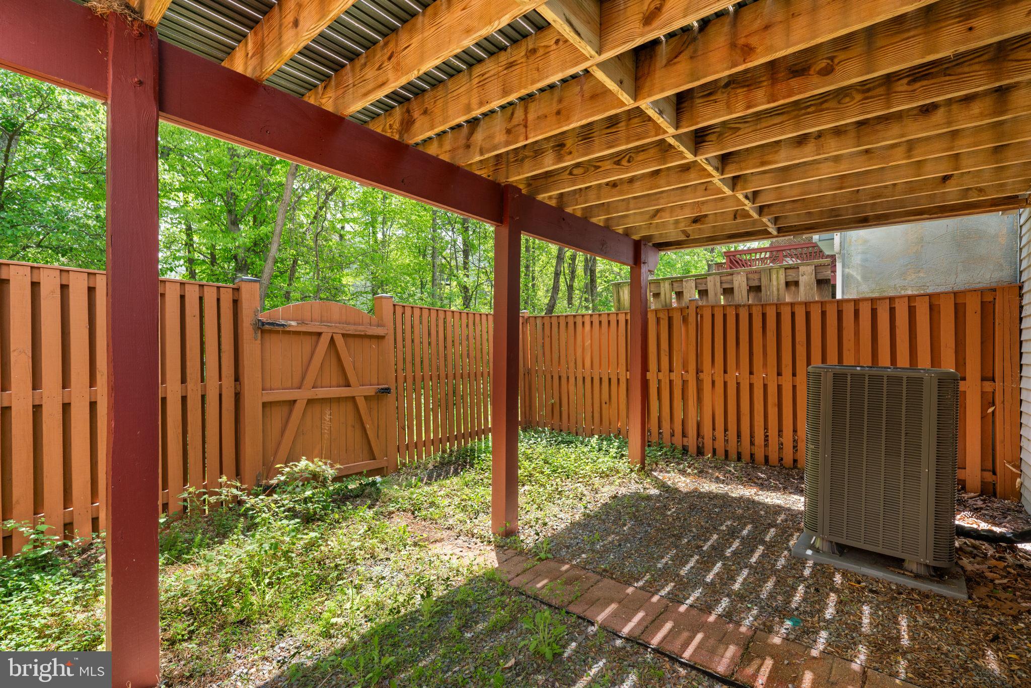 VILLAGE OF HICKORY RIDGE - Residential