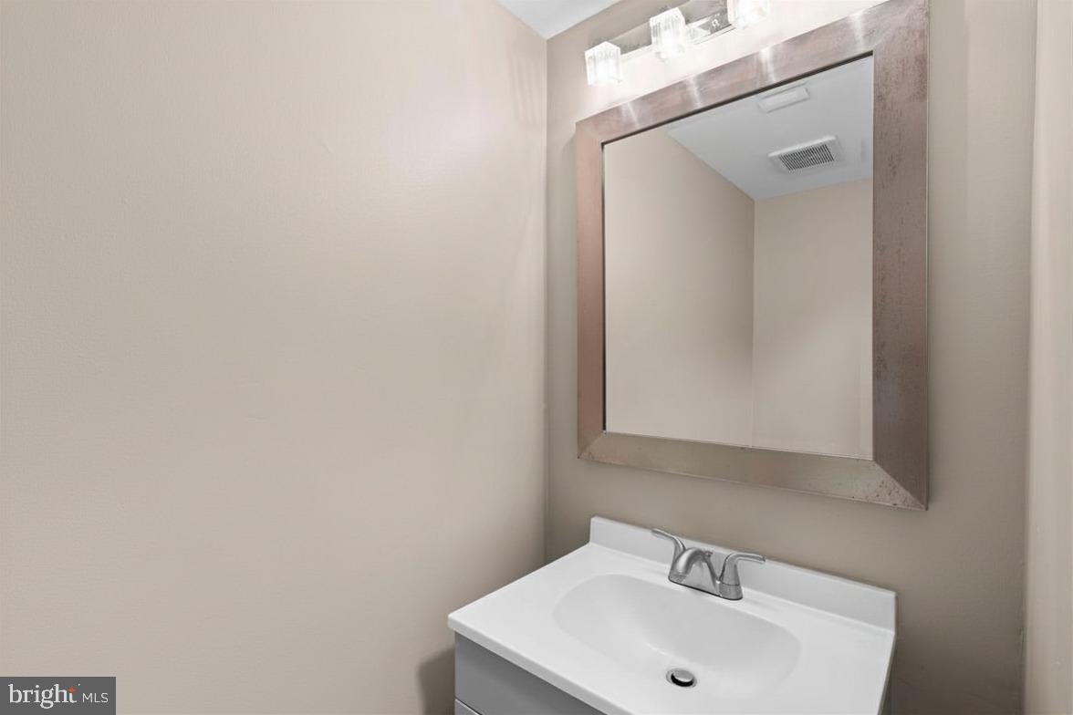 VILLAGE OF HICKORY RIDGE - Residential