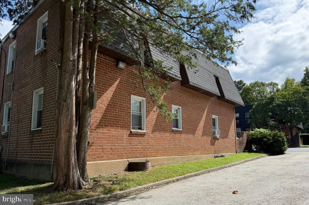 Photo of 1 Brighton Village Drive, BROOMALL, PA 19008 (MLS # PADE2098210)