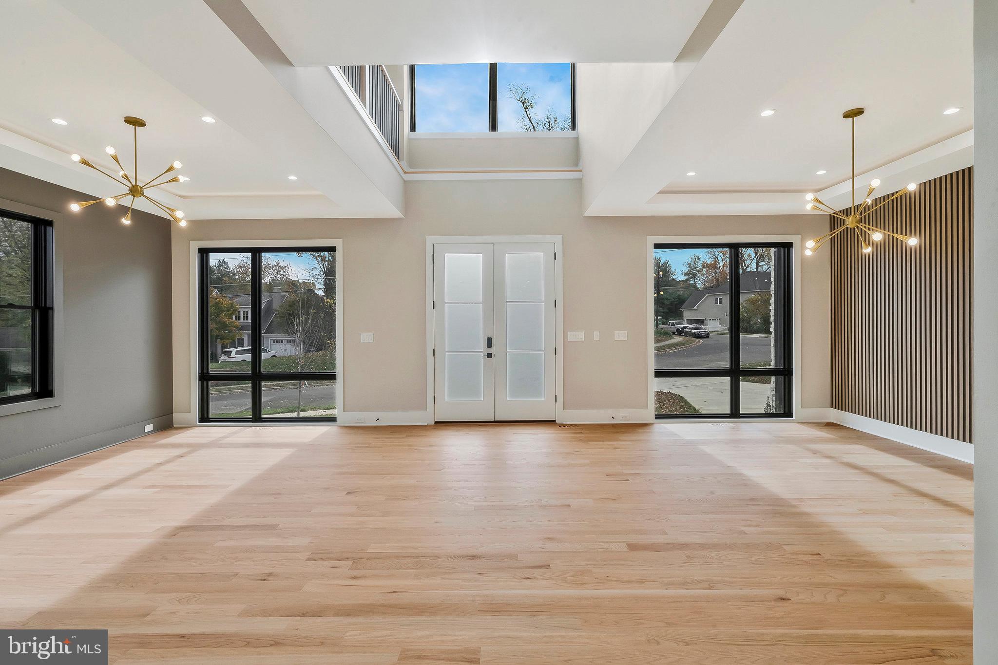 FOXHALL - Residential