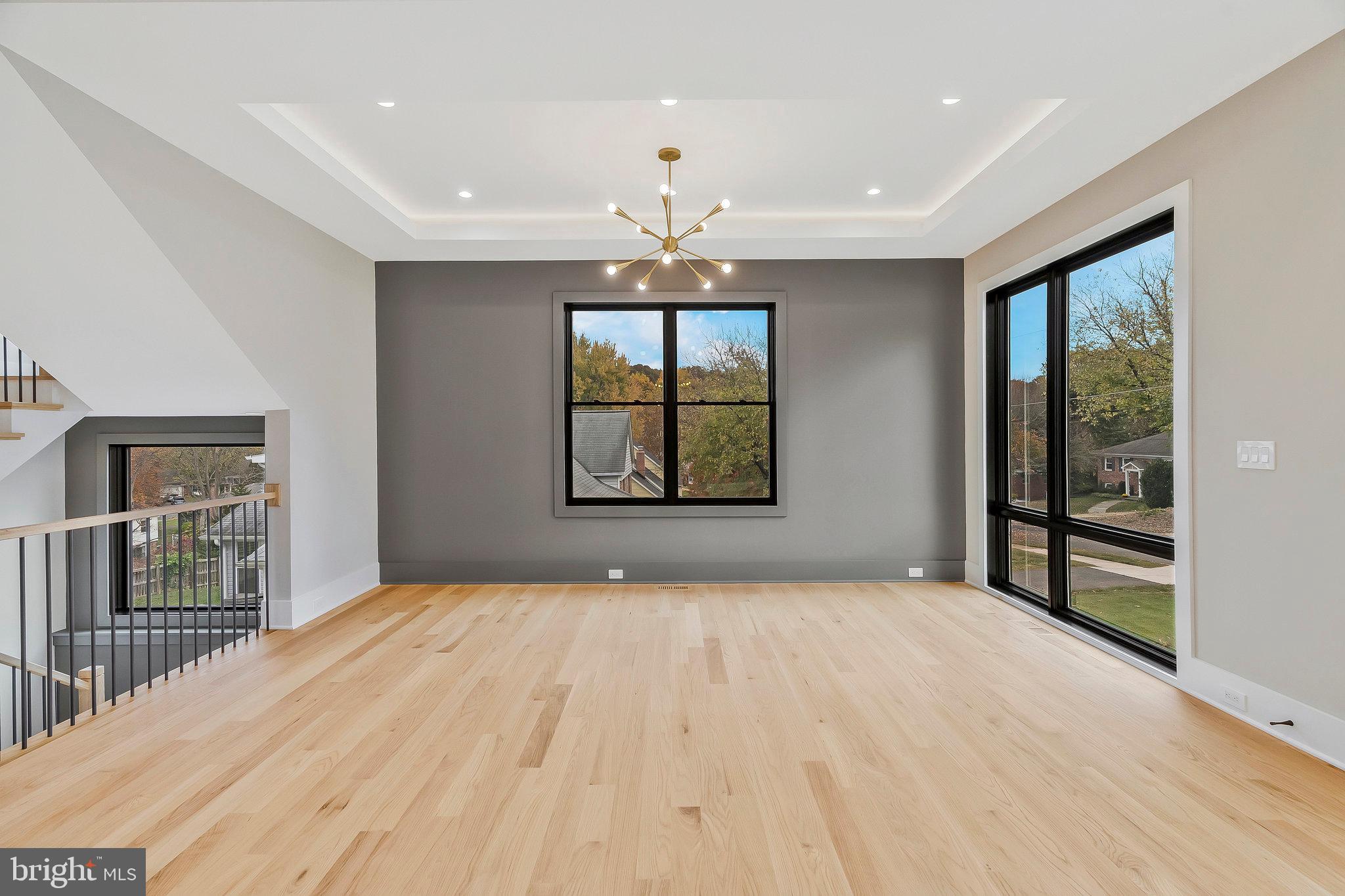 FOXHALL - Residential