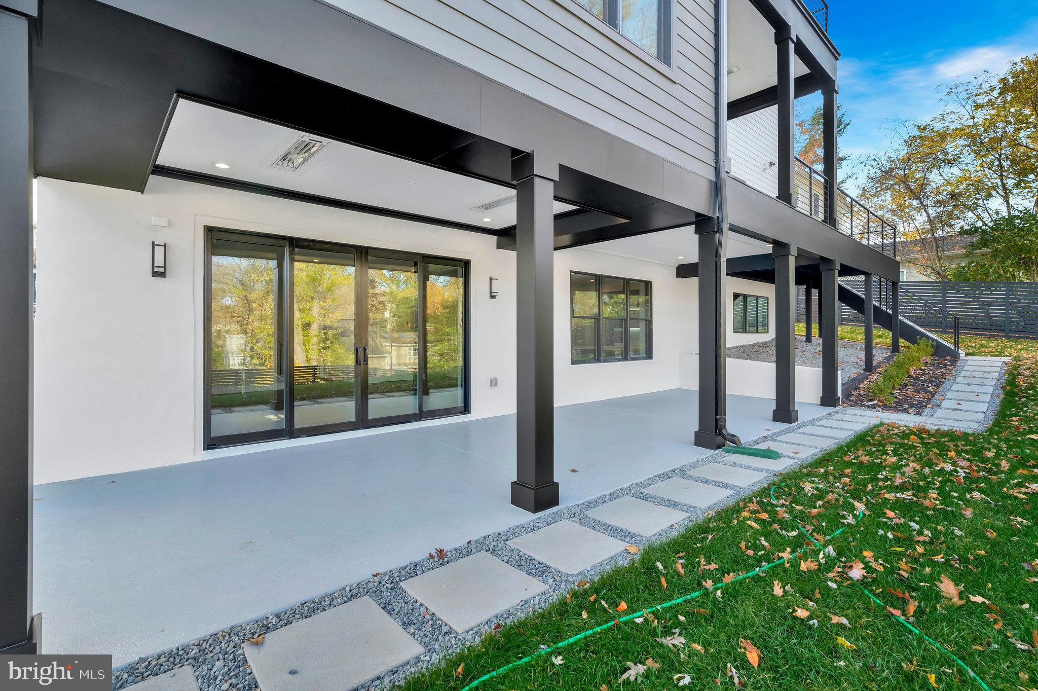 FOXHALL - Residential