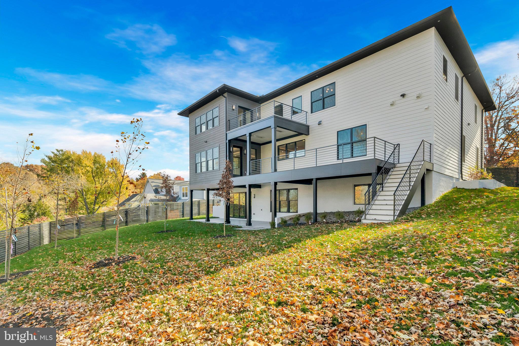 FOXHALL - Residential