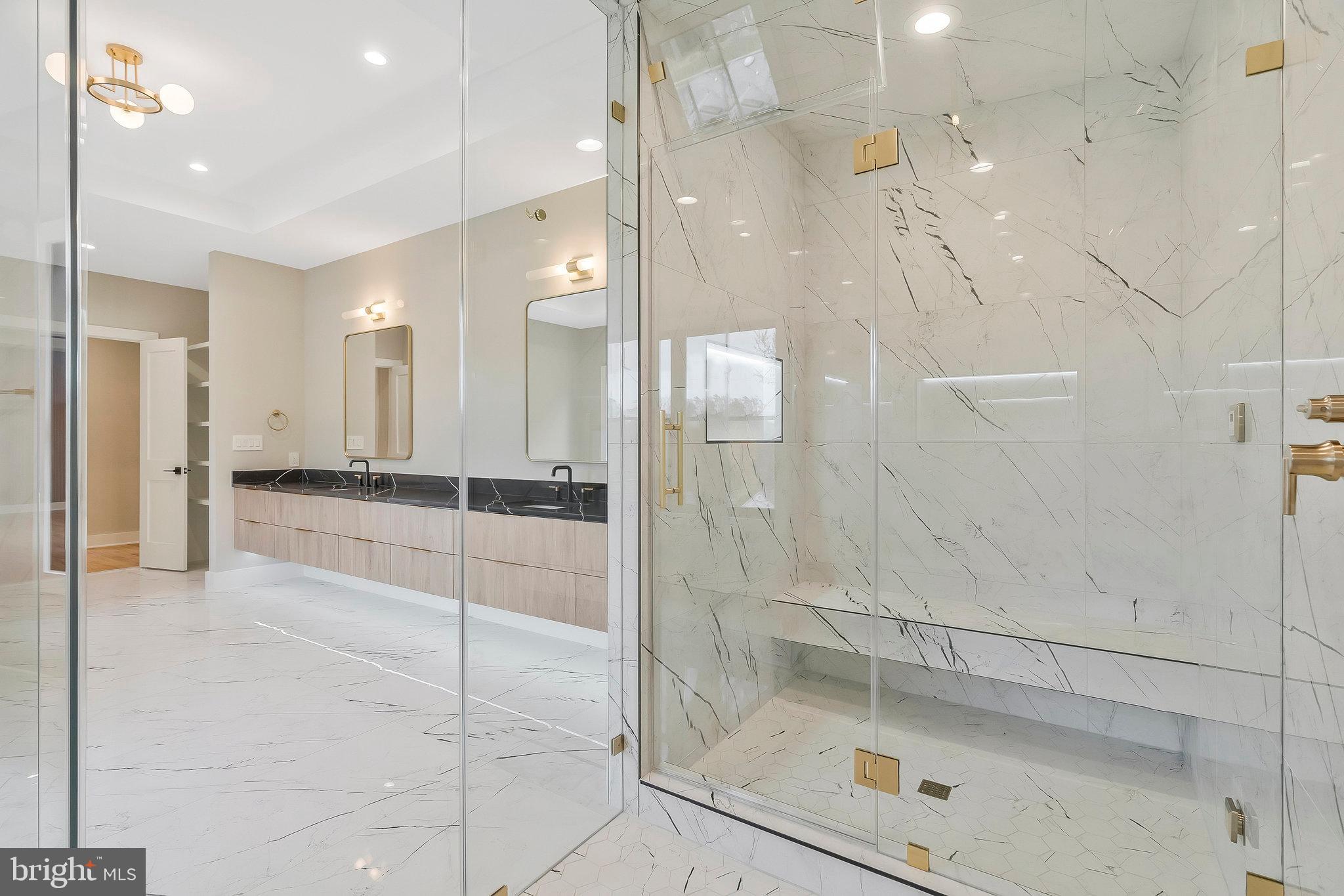 FOXHALL - Residential