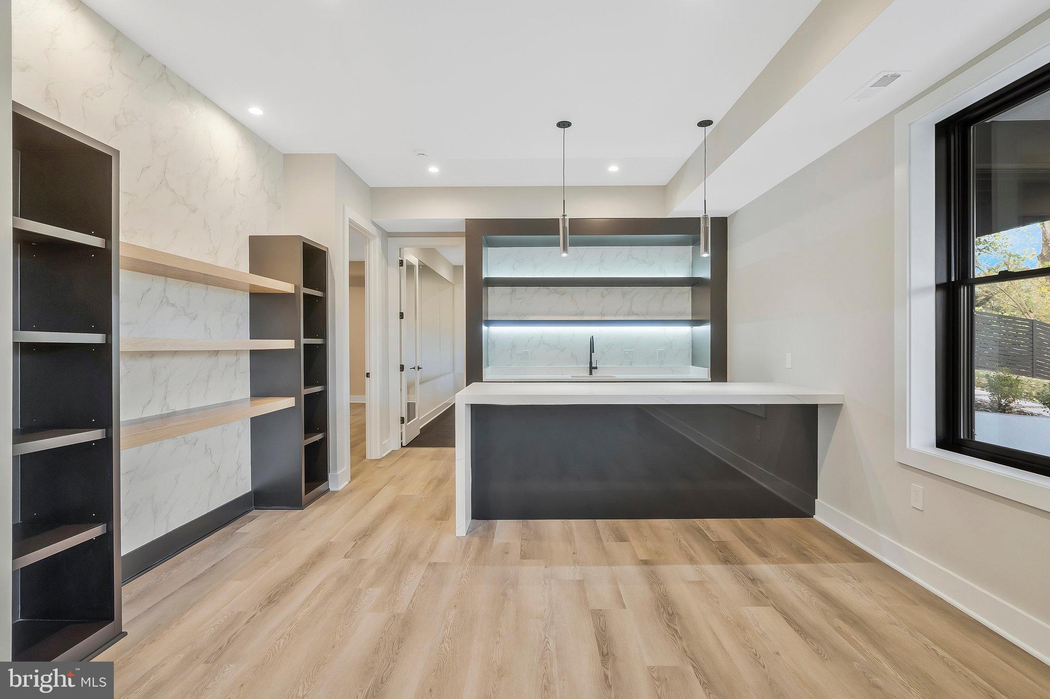 FOXHALL - Residential