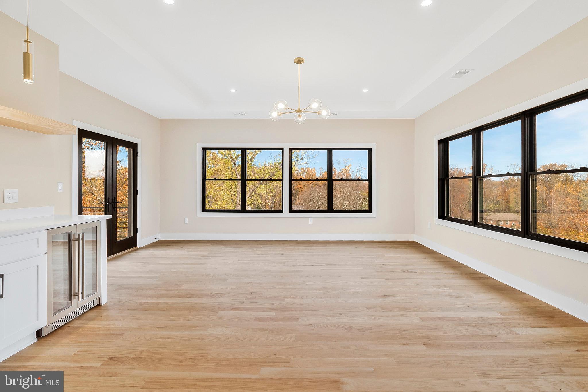 FOXHALL - Residential