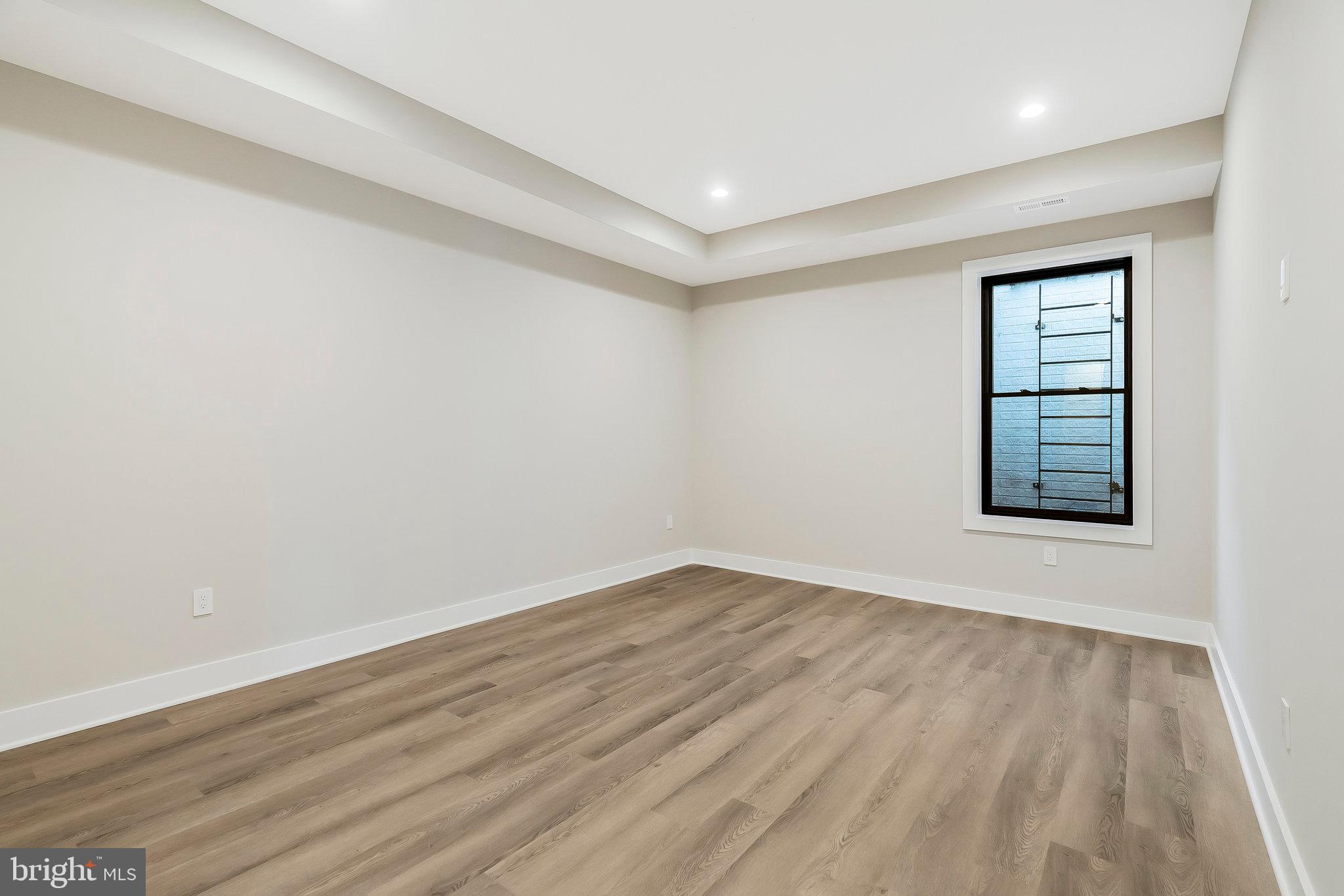 FOXHALL - Residential