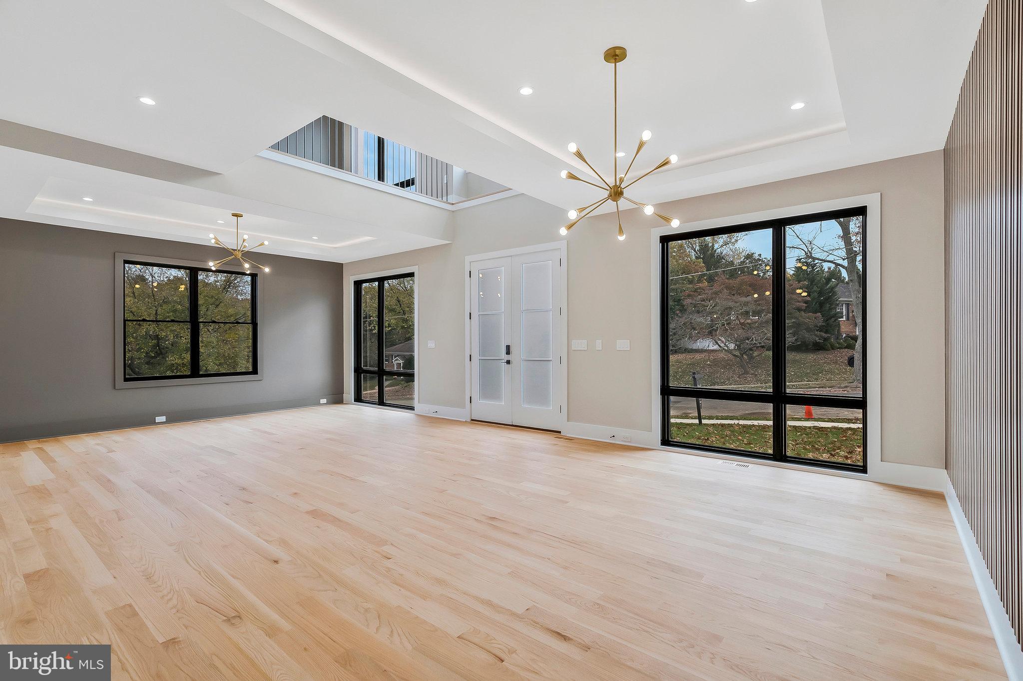 FOXHALL - Residential