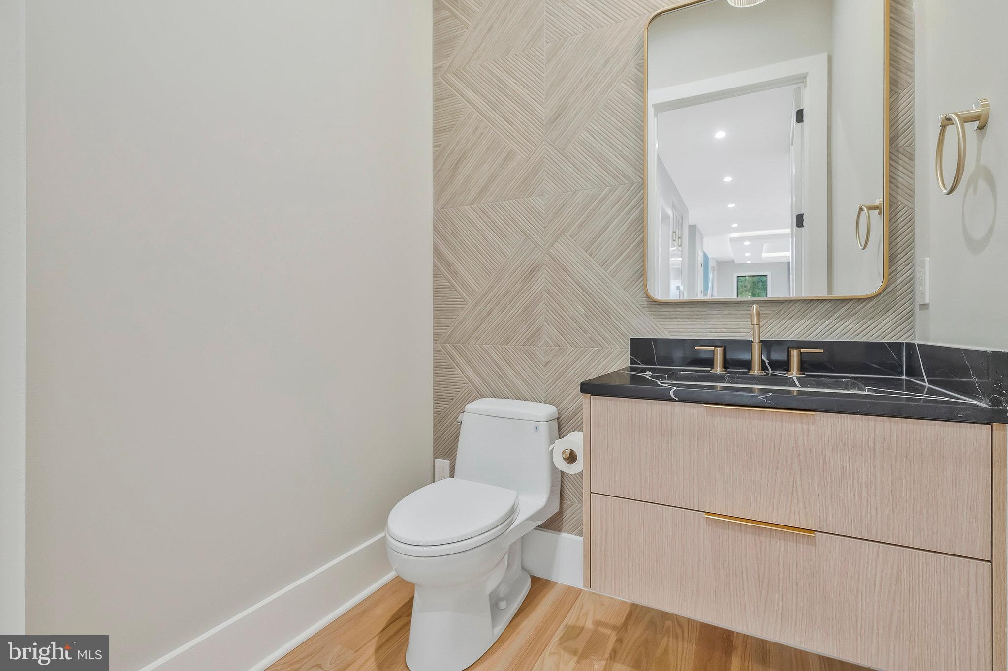 FOXHALL - Residential