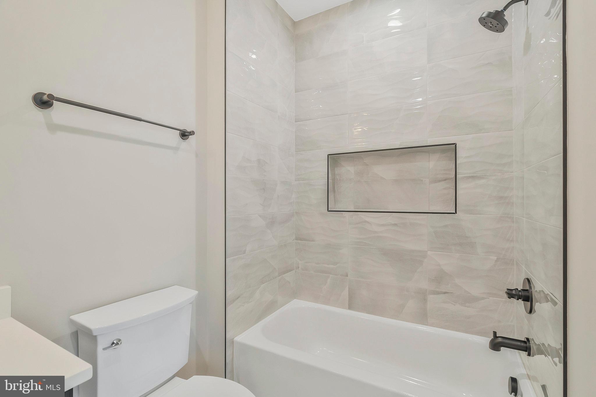 FOXHALL - Residential