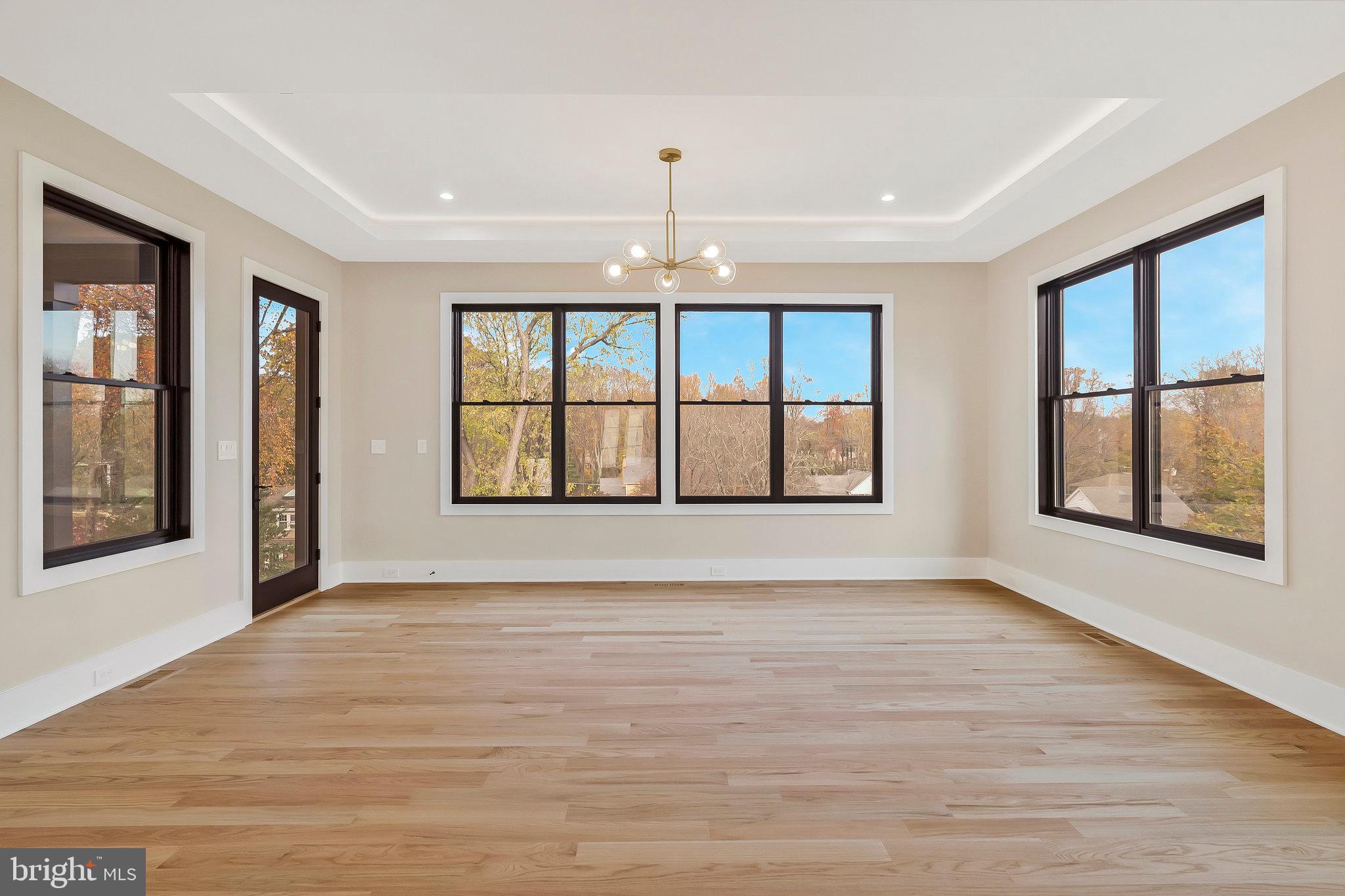 FOXHALL - Residential