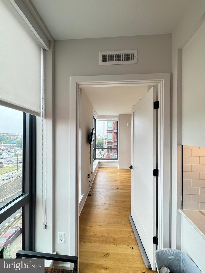 1211 VAN STREET SE 618