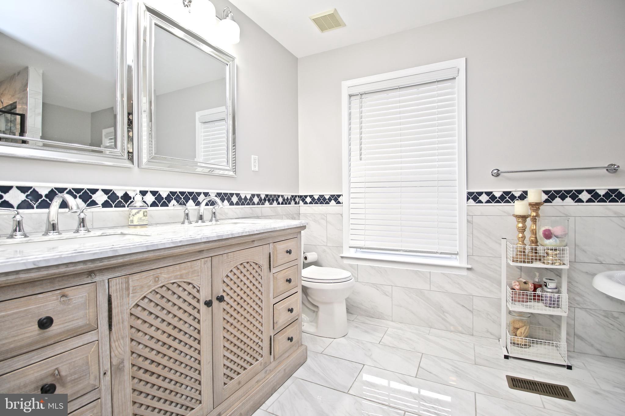 AUBURN HILLS - Residential