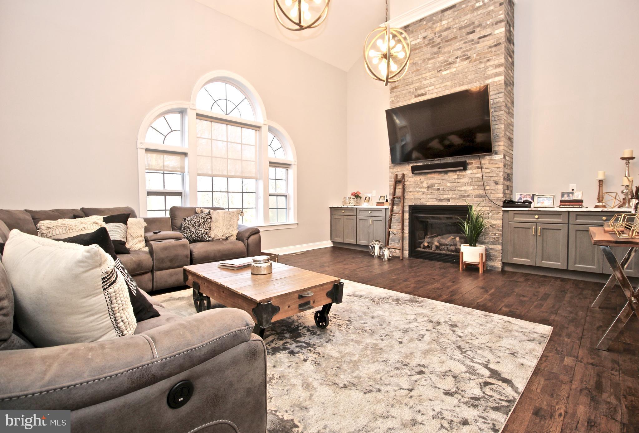 AUBURN HILLS - Residential