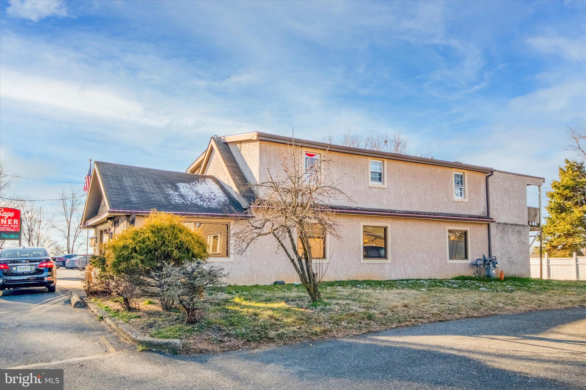 4400 CHICHESTER AVENUE NLL