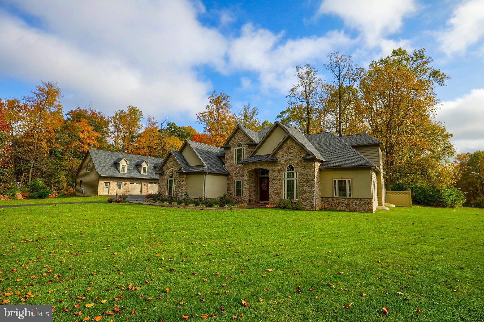 WINDING WAY ESTATES - Residential