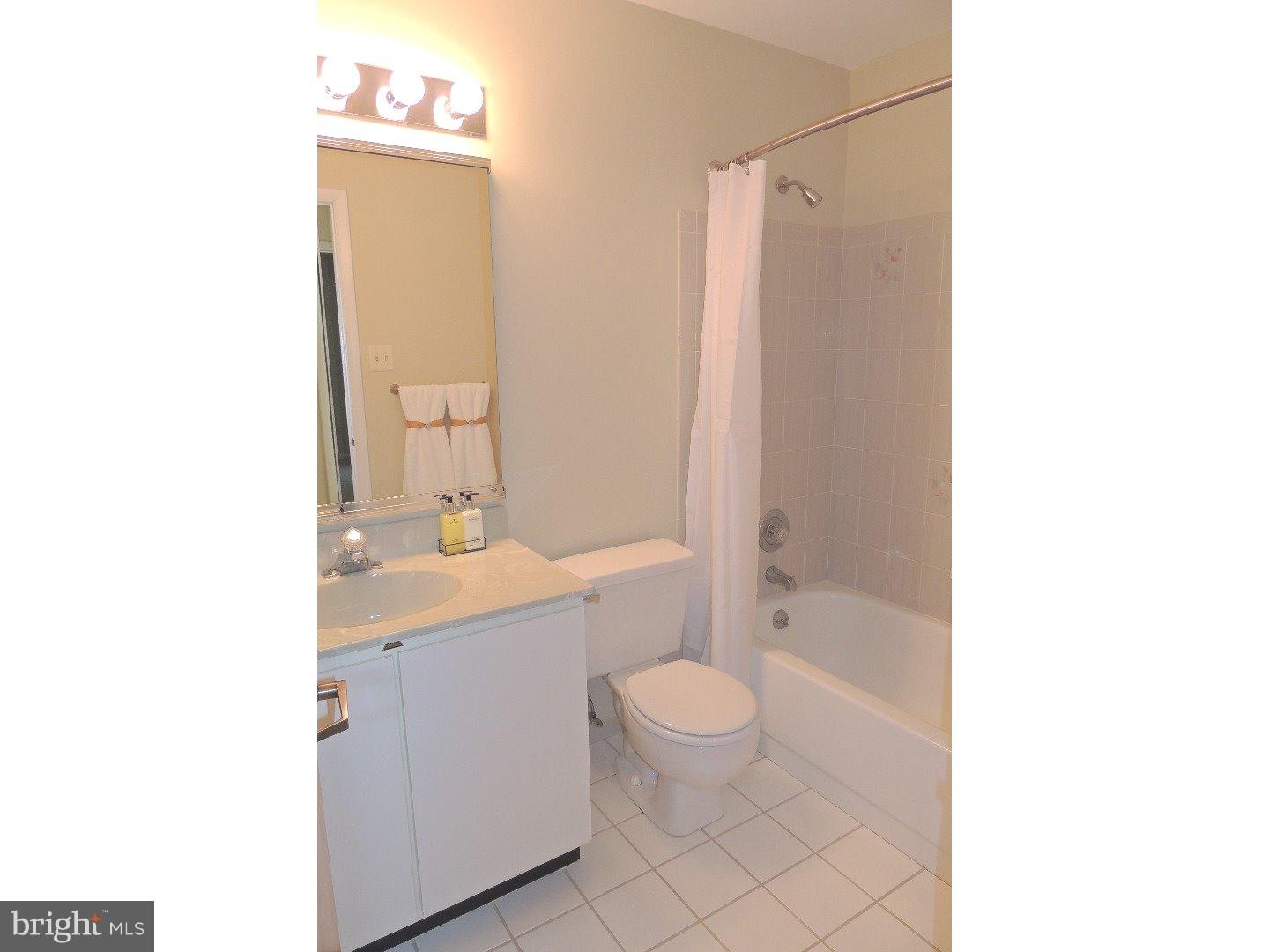 WOODLARK FARM - Residential