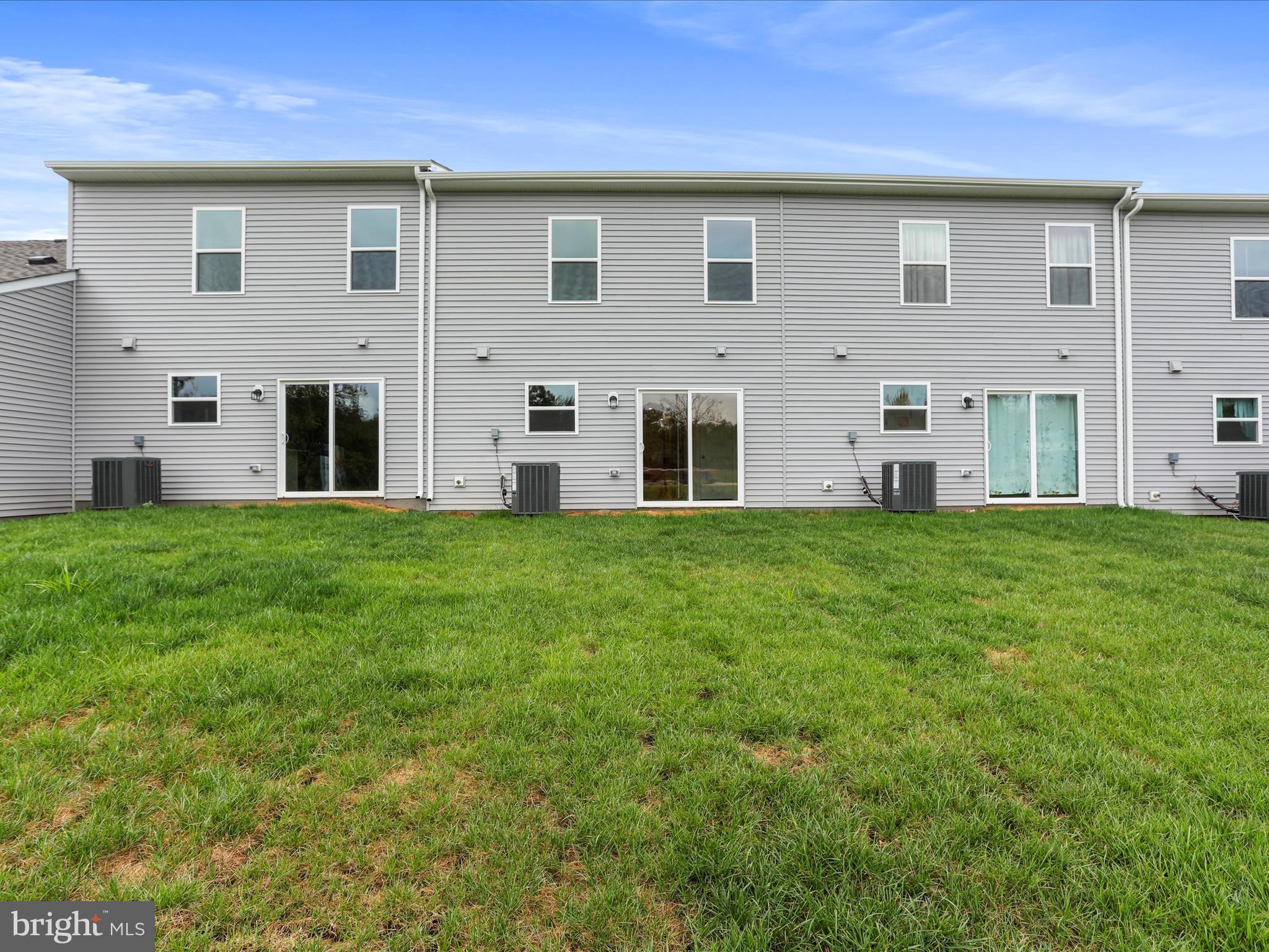 STONE SPRING - Residential Lease