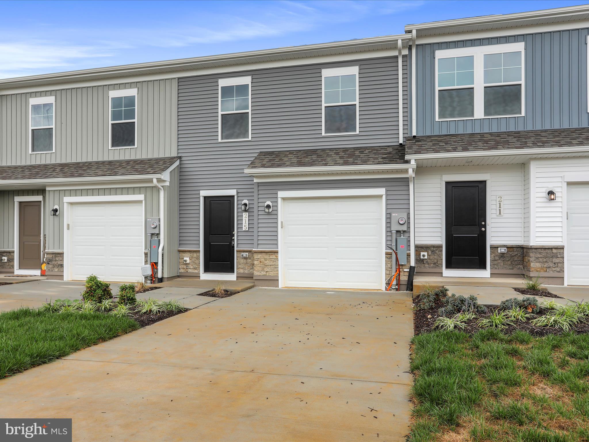 STONE SPRING - Residential Lease