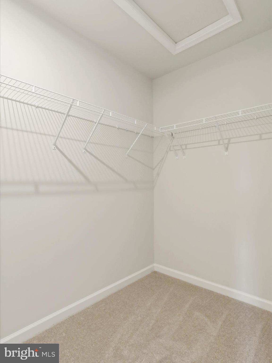 STONE SPRING - Residential Lease