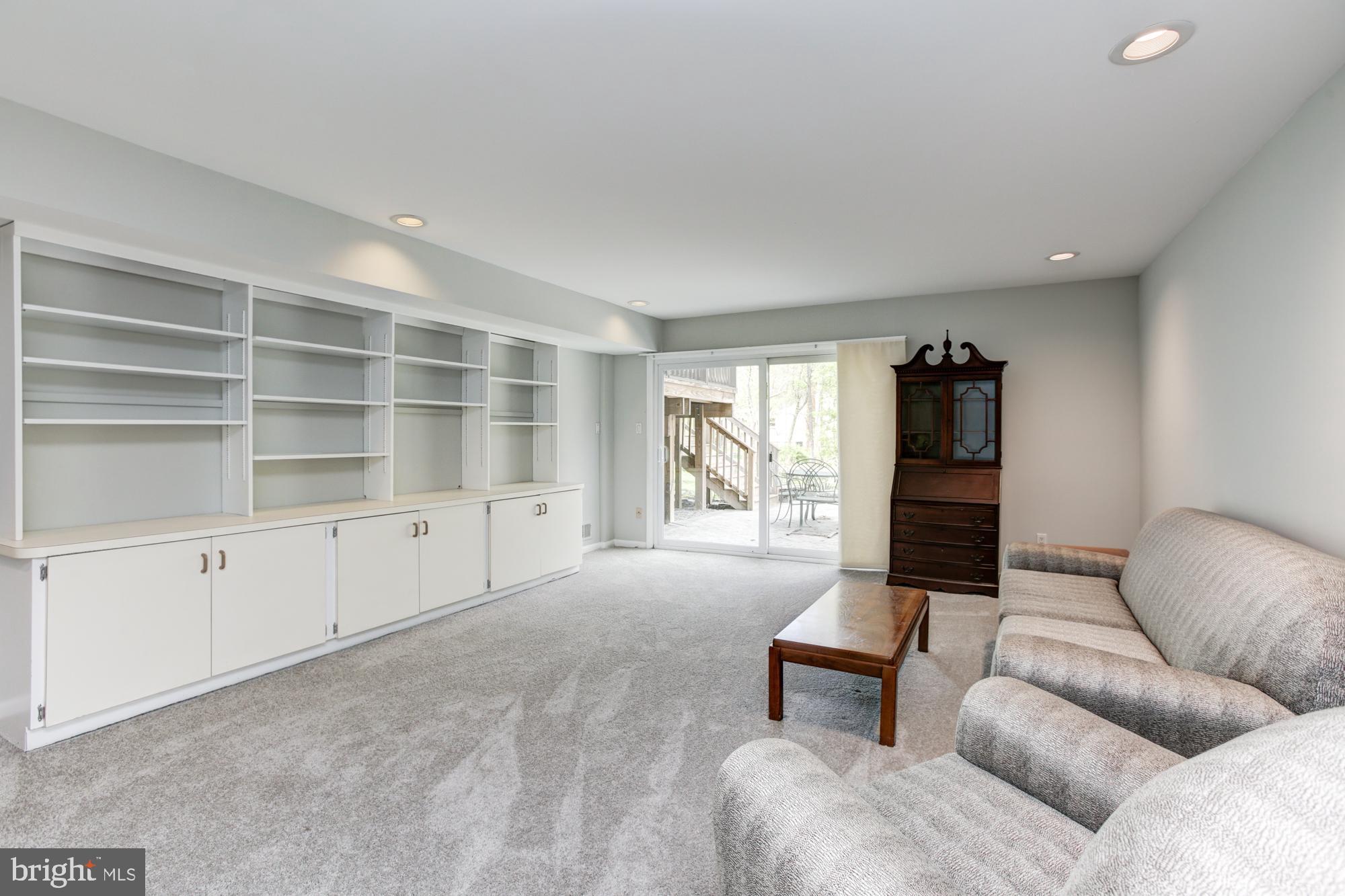 KINGS CONTRIVANCE - Residential