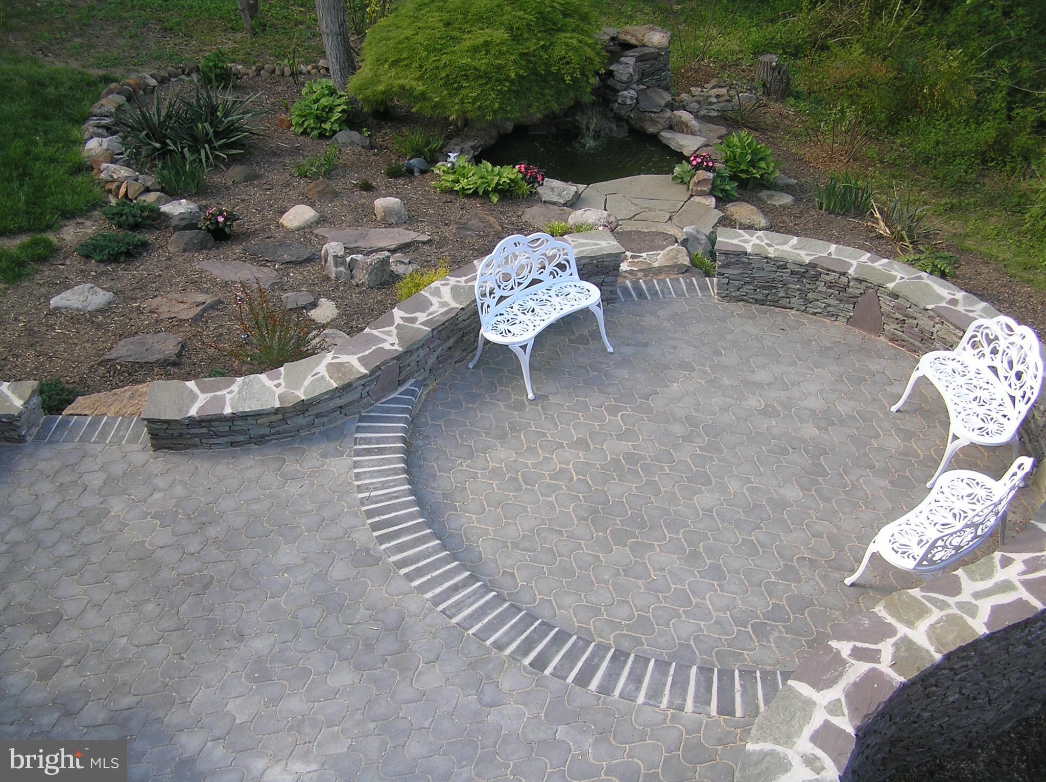 KINGS CONTRIVANCE - Residential