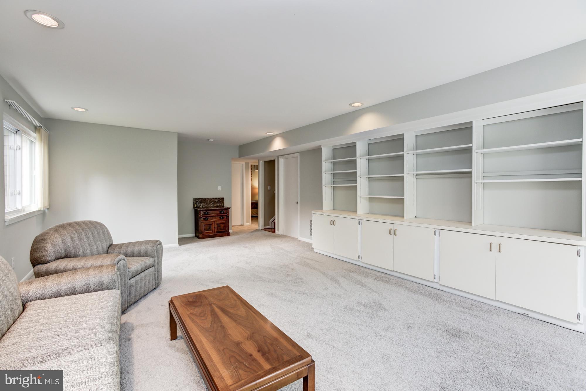 KINGS CONTRIVANCE - Residential