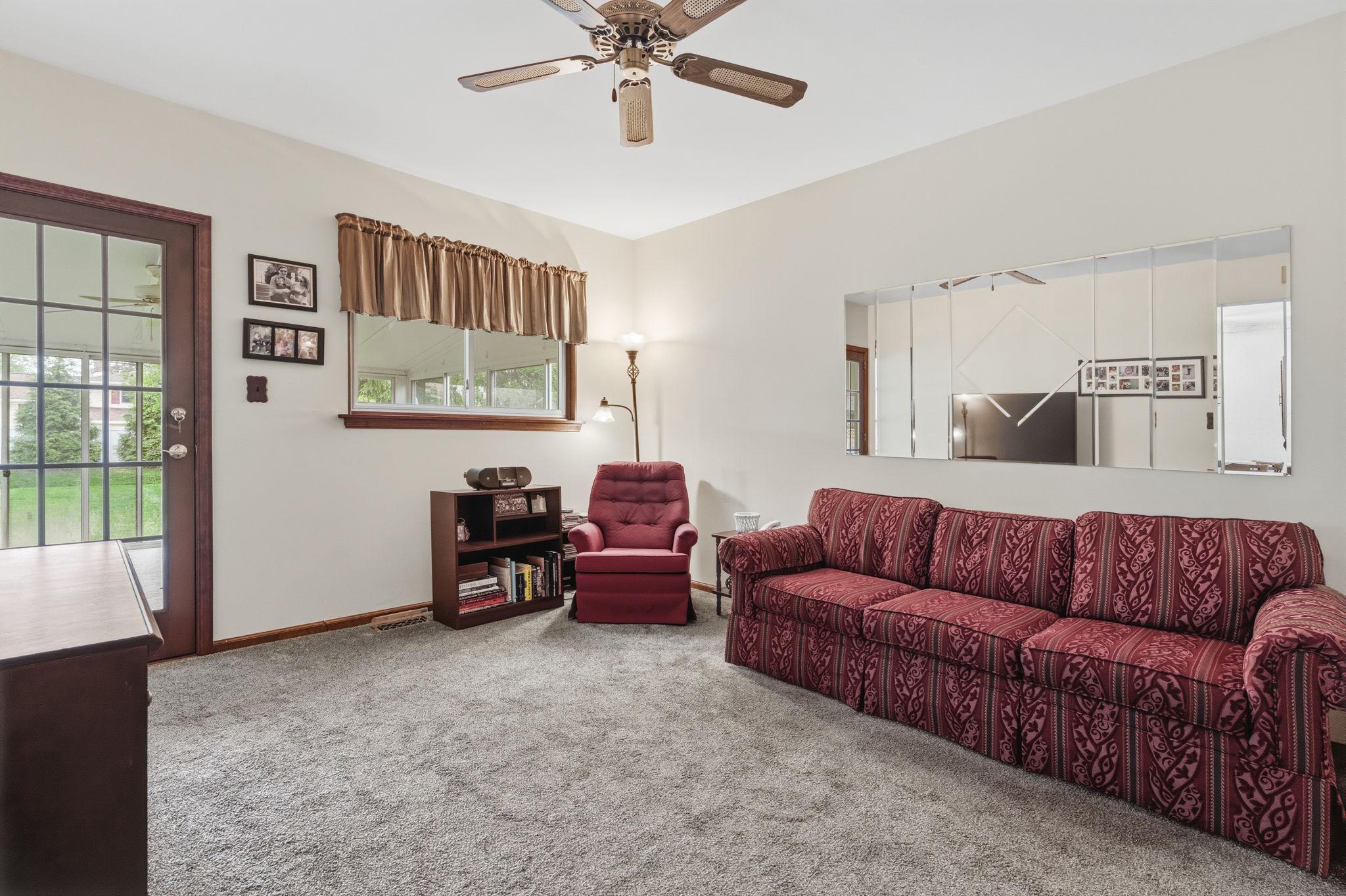 COLONIAL VIL - Residential